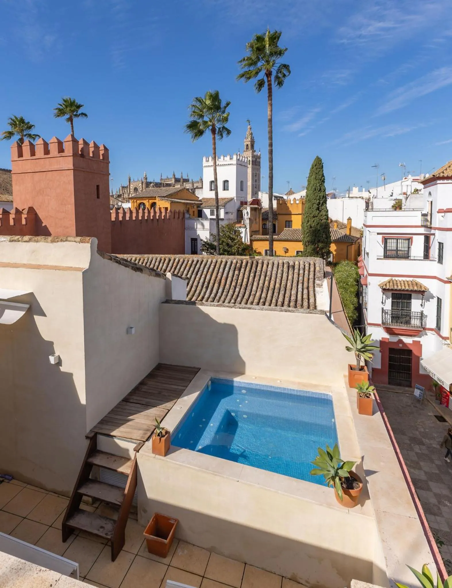Alcazar Pool Villa by Valcambre