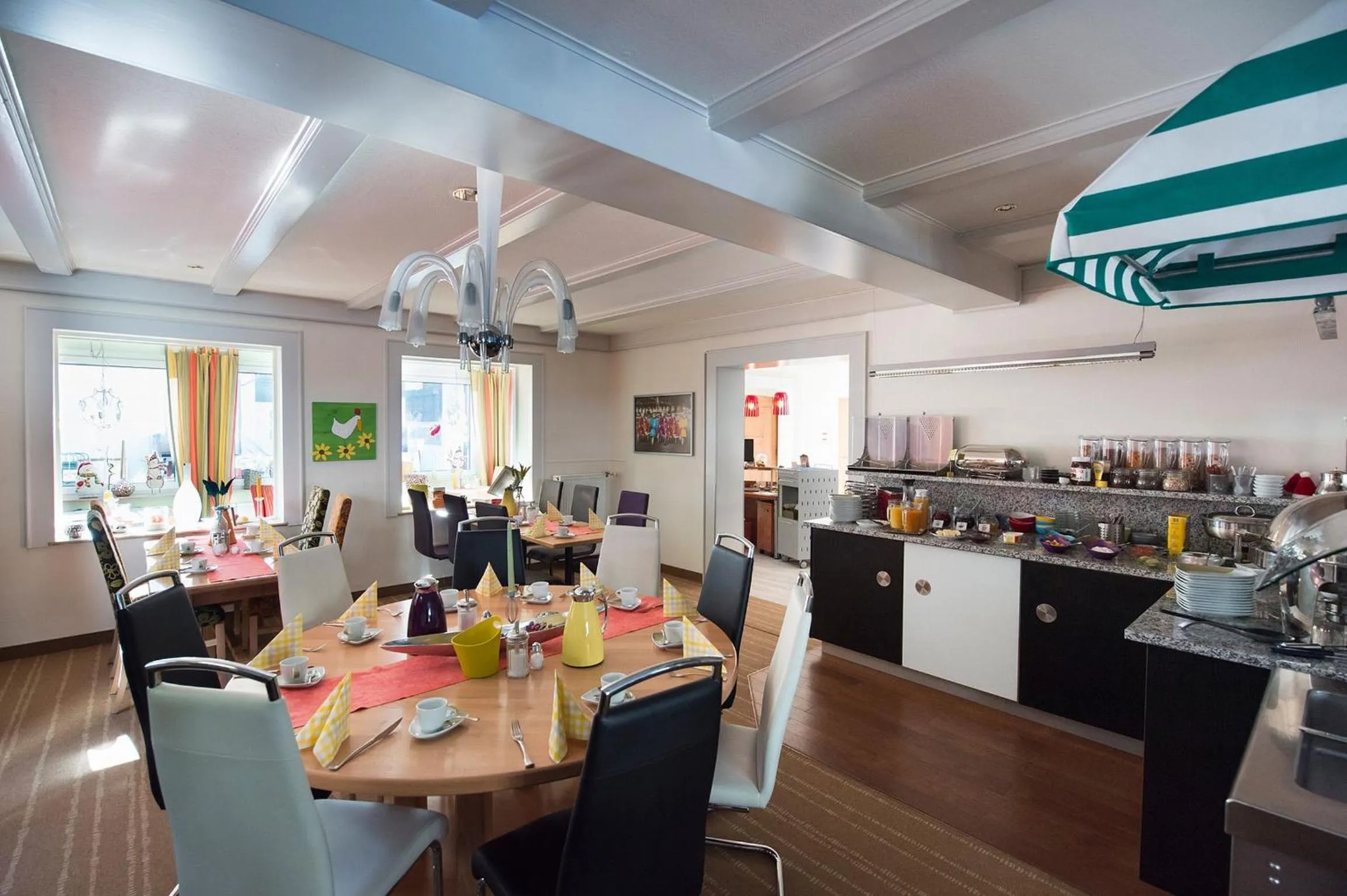 Restaurant/places to eat in Hotel Garni Elegant