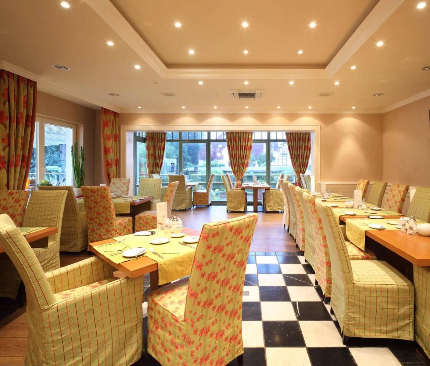 Dining area in Hotel Menge "An der Schlacht"