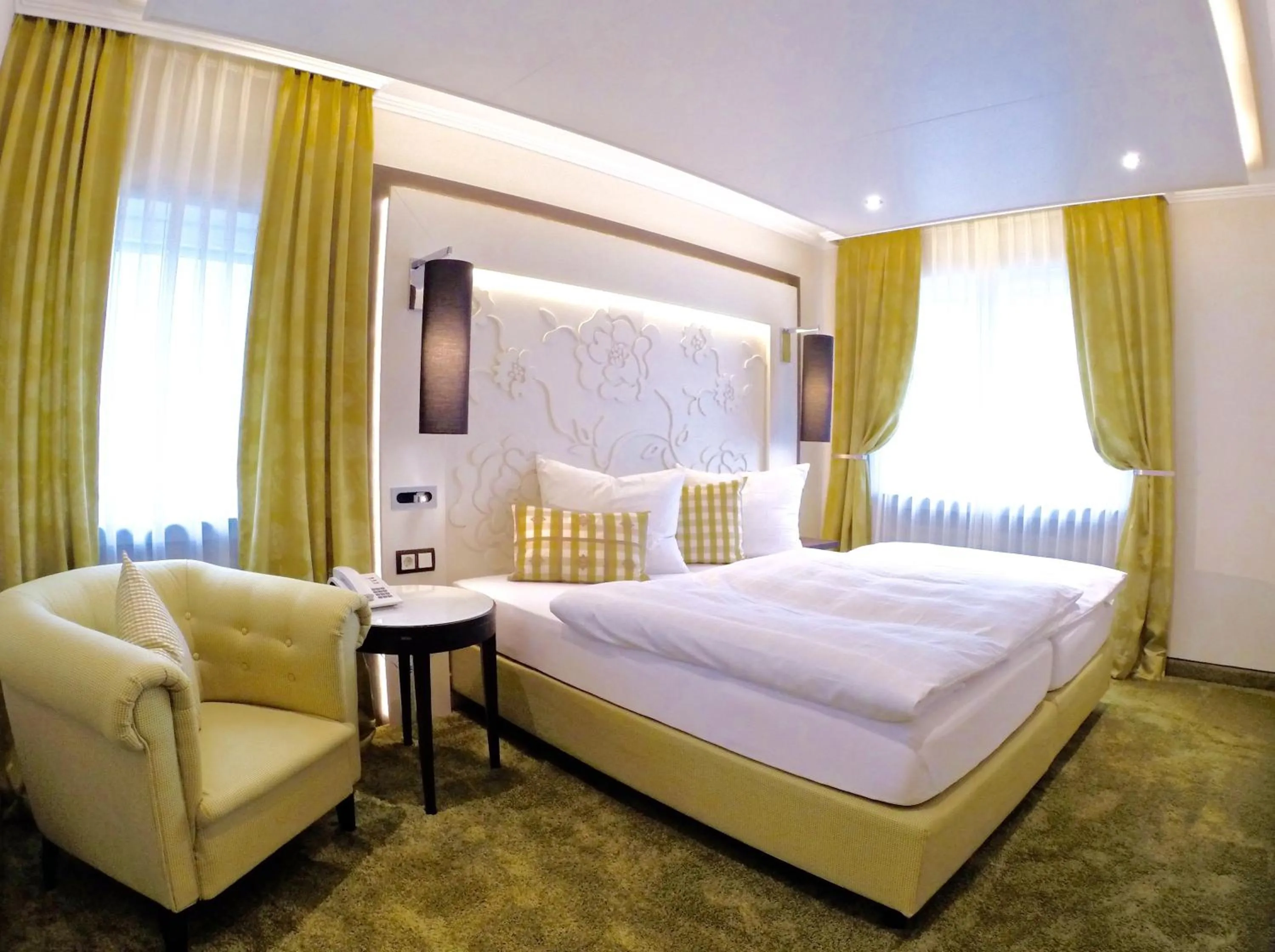 Day, Bed in Hotel Menge "An der Schlacht"