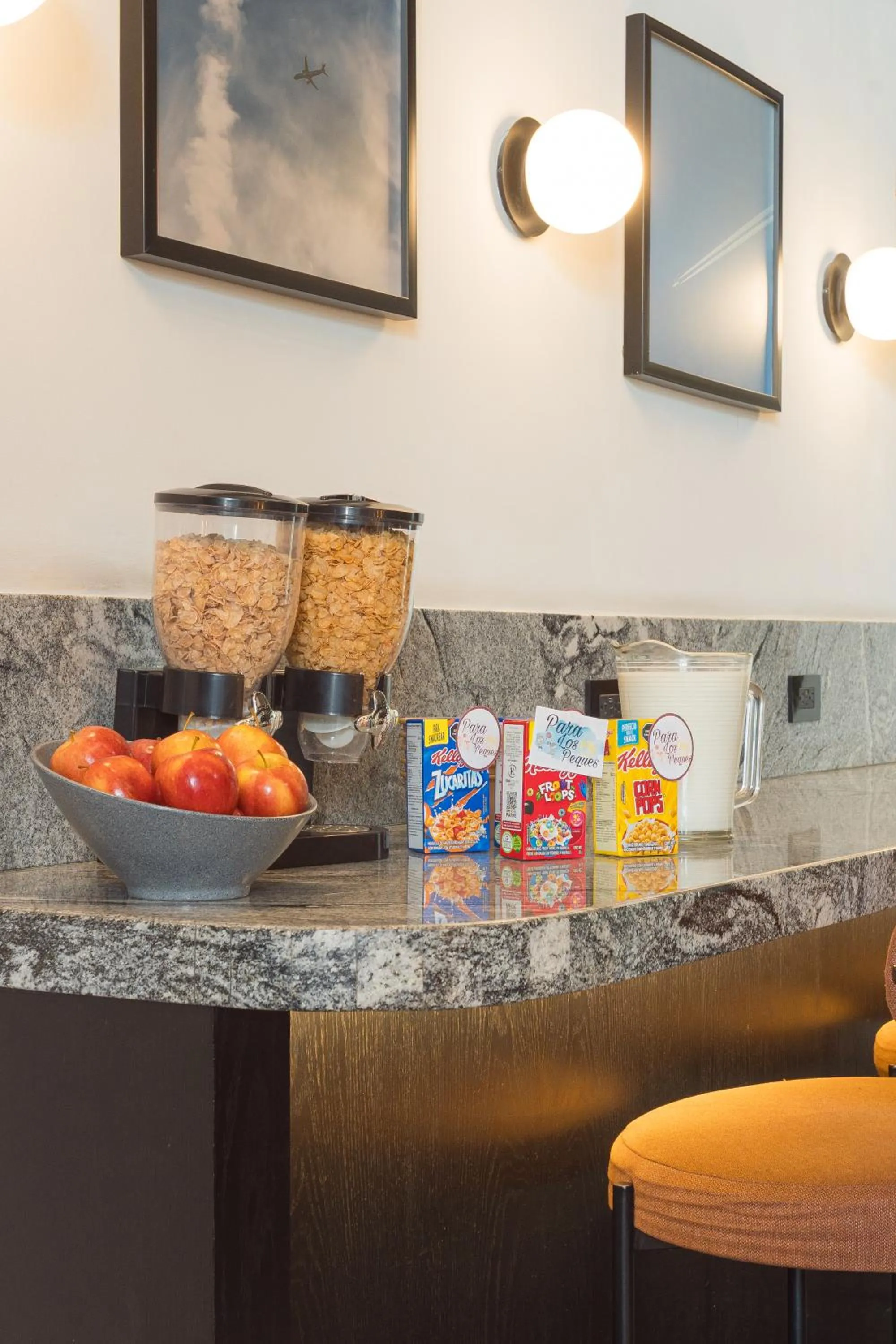 Coffee/tea facilities in Hangar Select Aeropuerto Guadalajara
