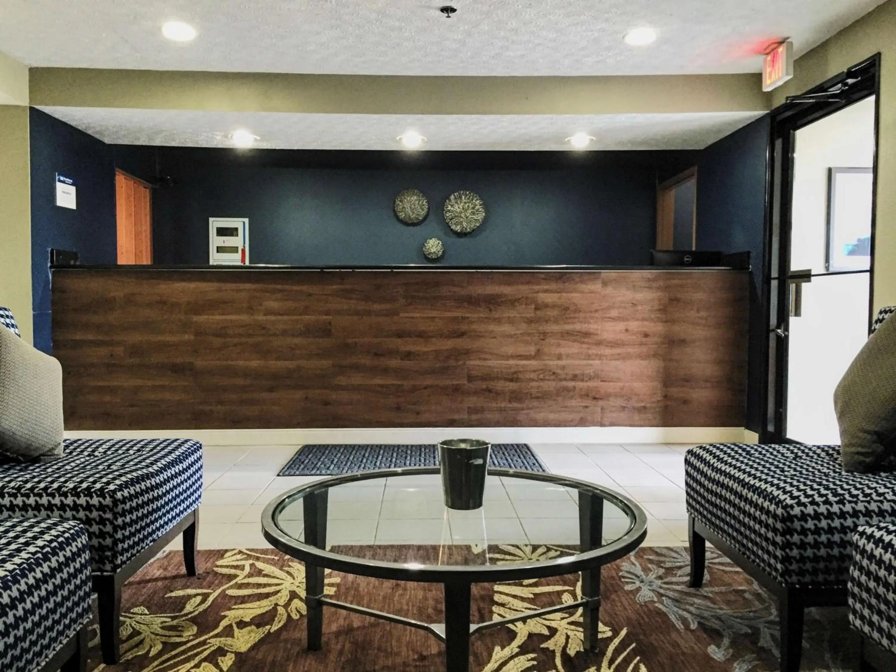 Lobby or reception in Best Western Executive Inn- Mount Gilead