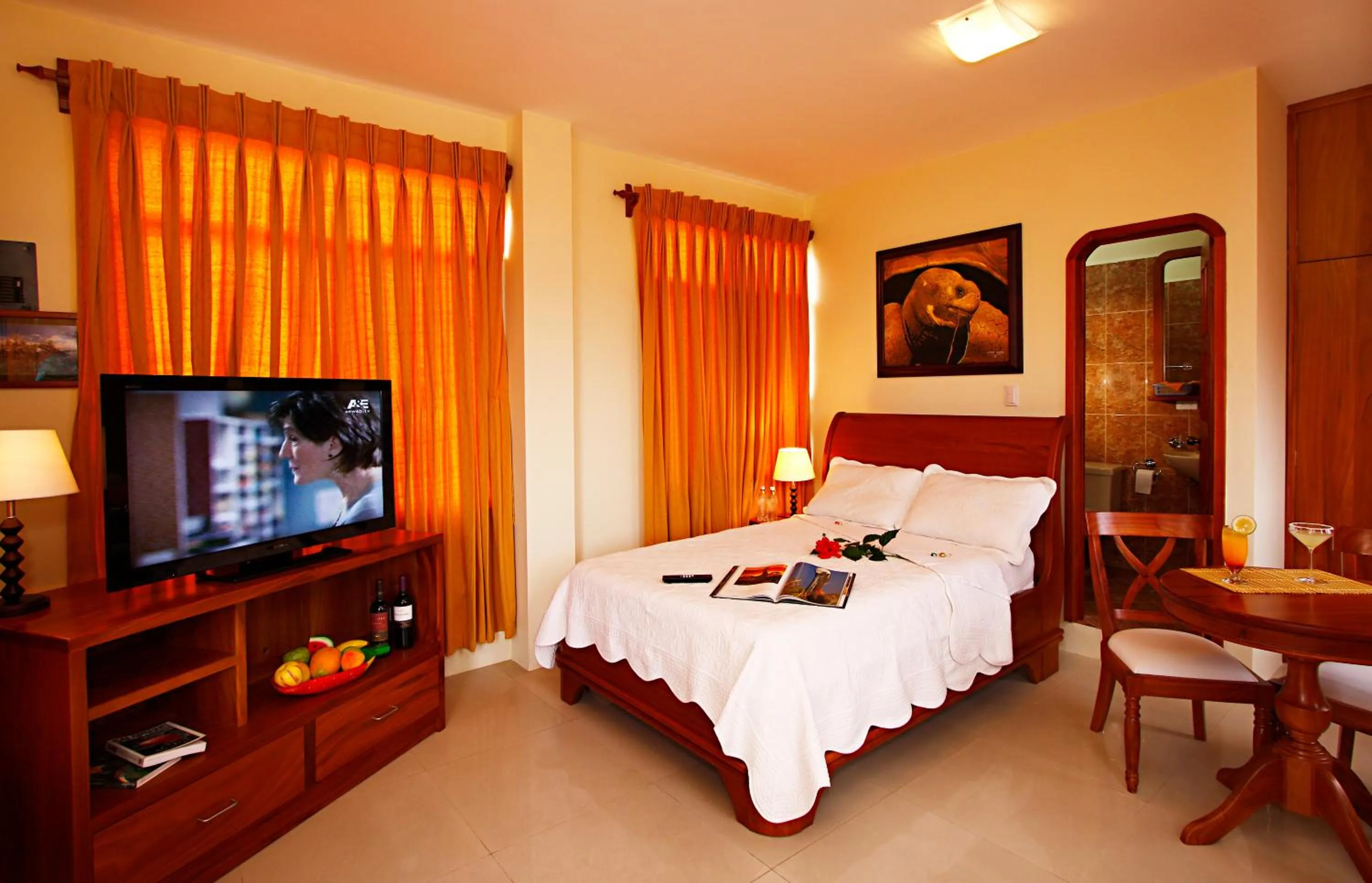 Bed in Hotel Del Sol Galapagos