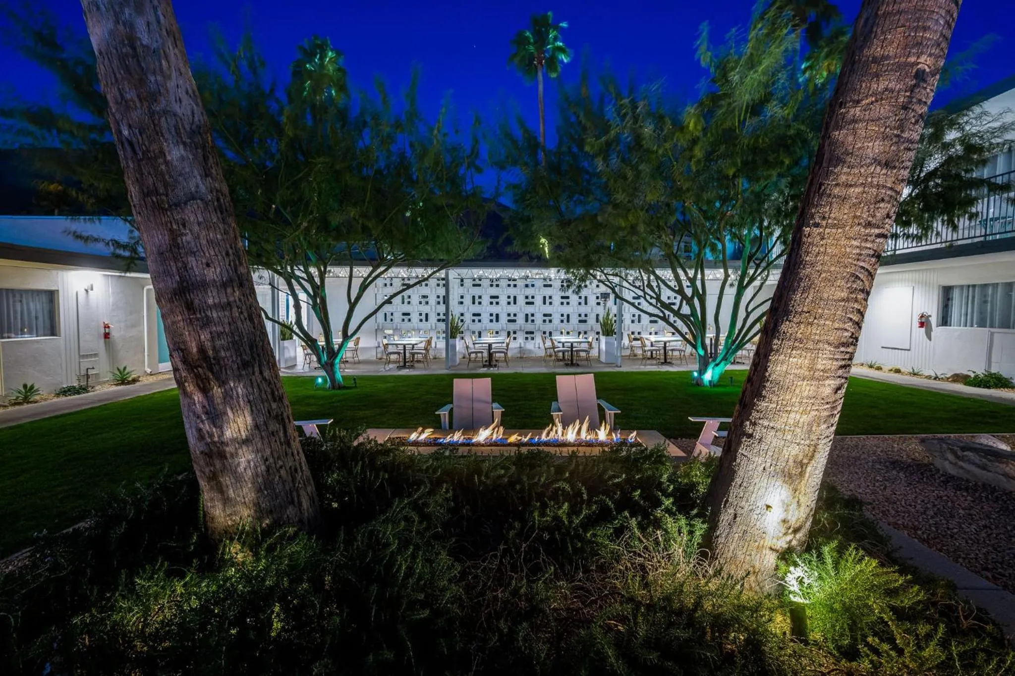 Night in The Skylark, a Palm Springs Hotel