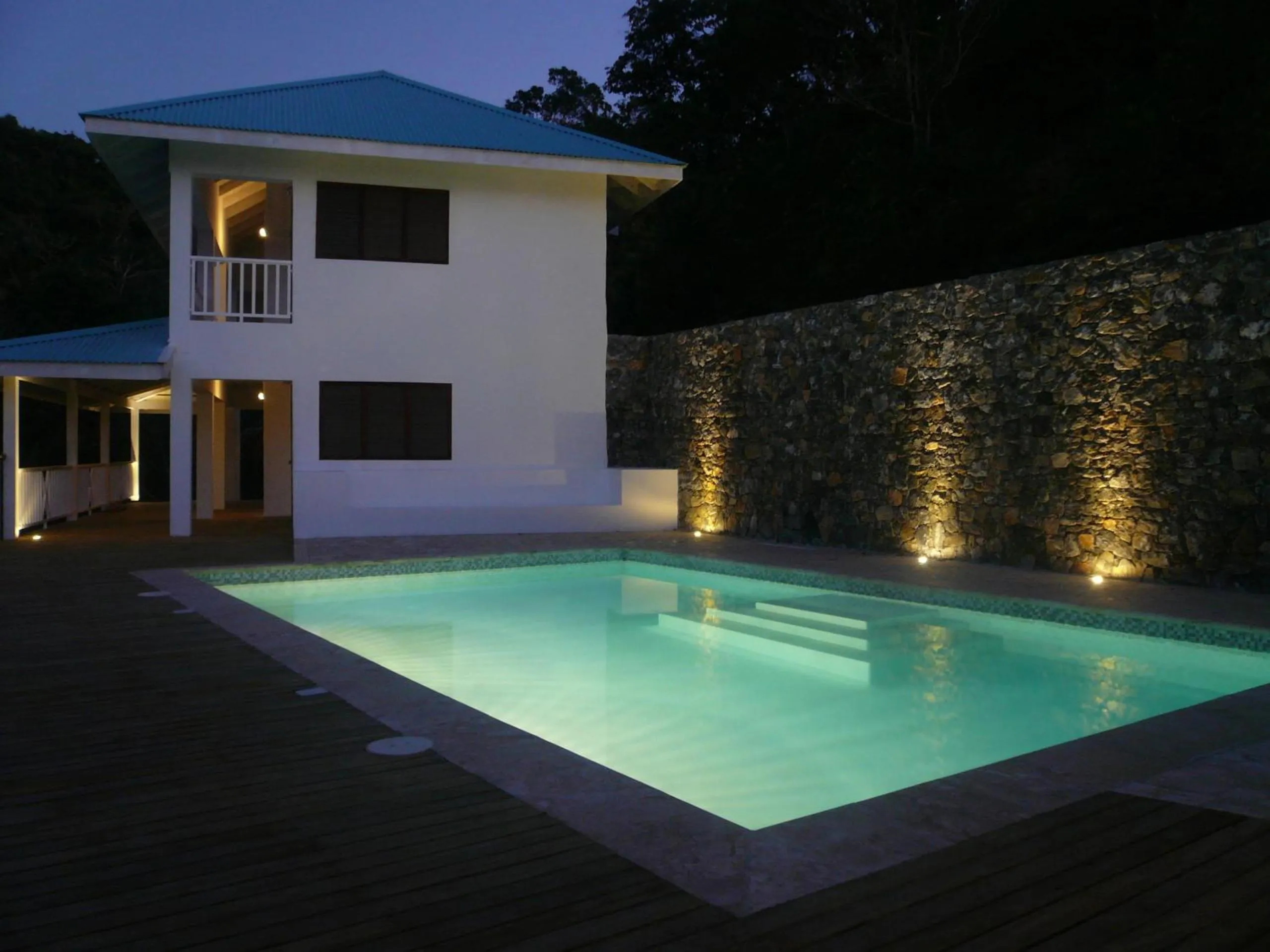 Night in Villa Noria