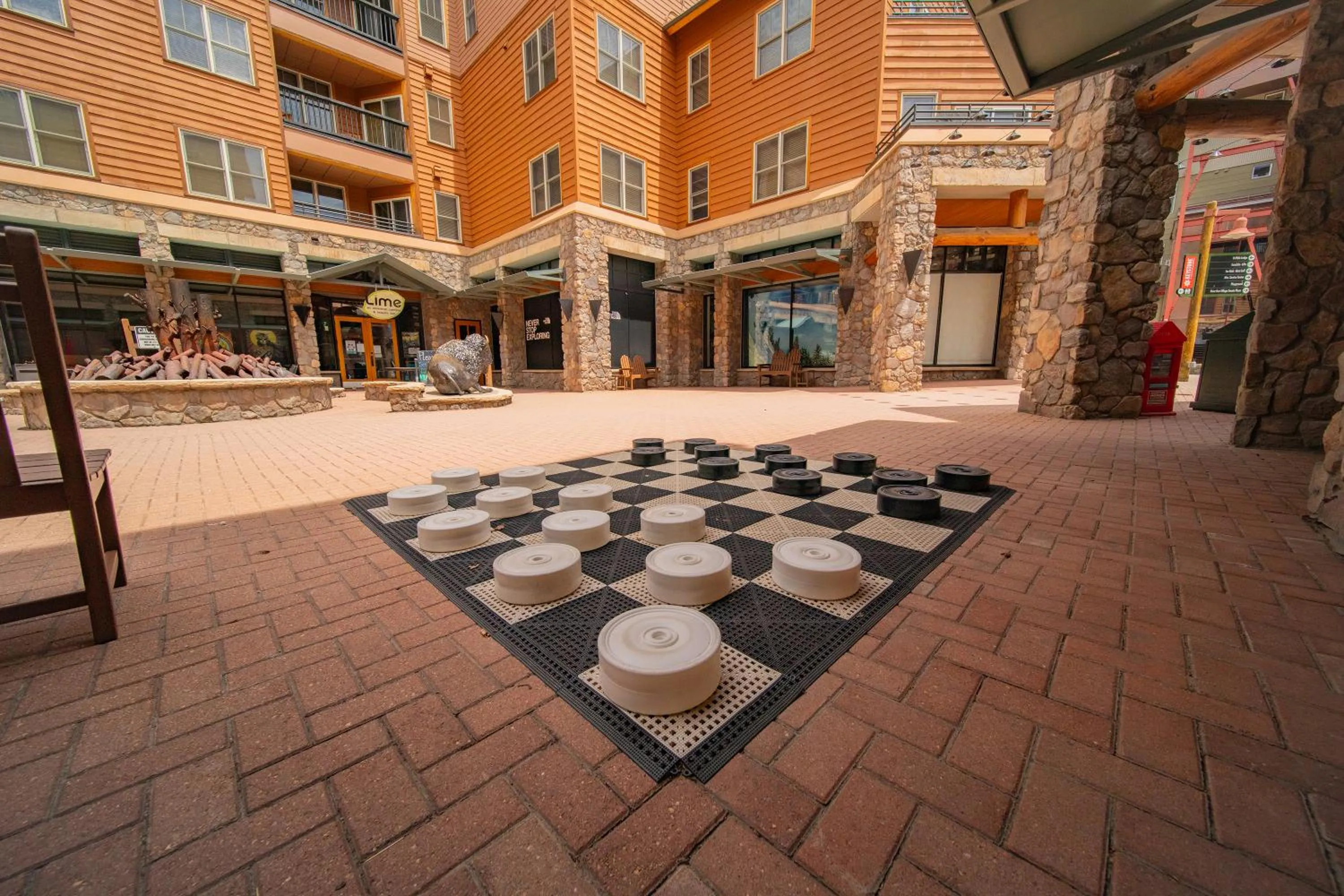 Buffalo Lodge 8419 by SummitCove Lodging