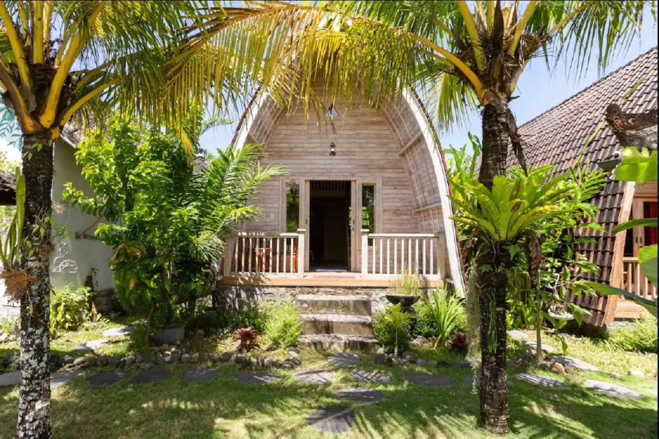 Property building in Ayumar Homestay Medewi