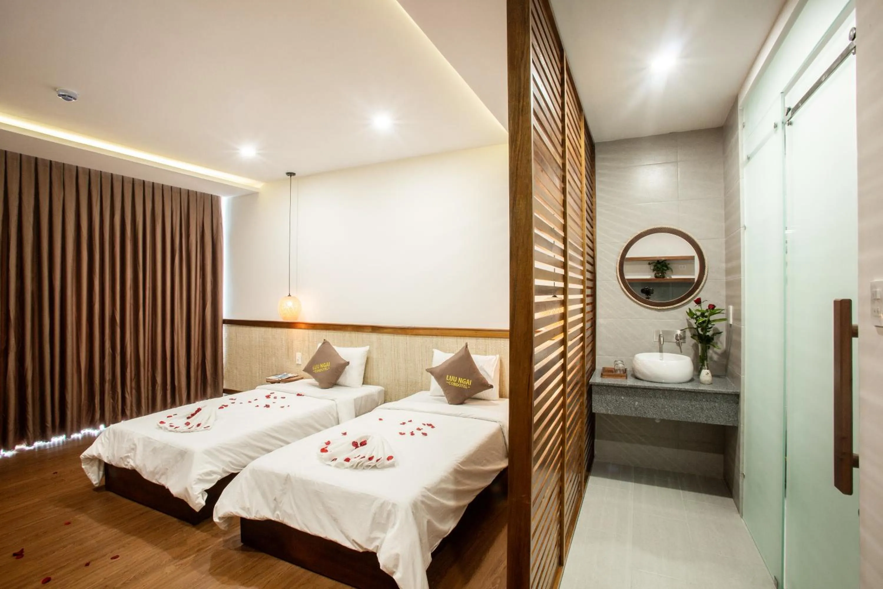 Photo of the whole room, Bed in Luu Ngai Condotel Quy Nhon