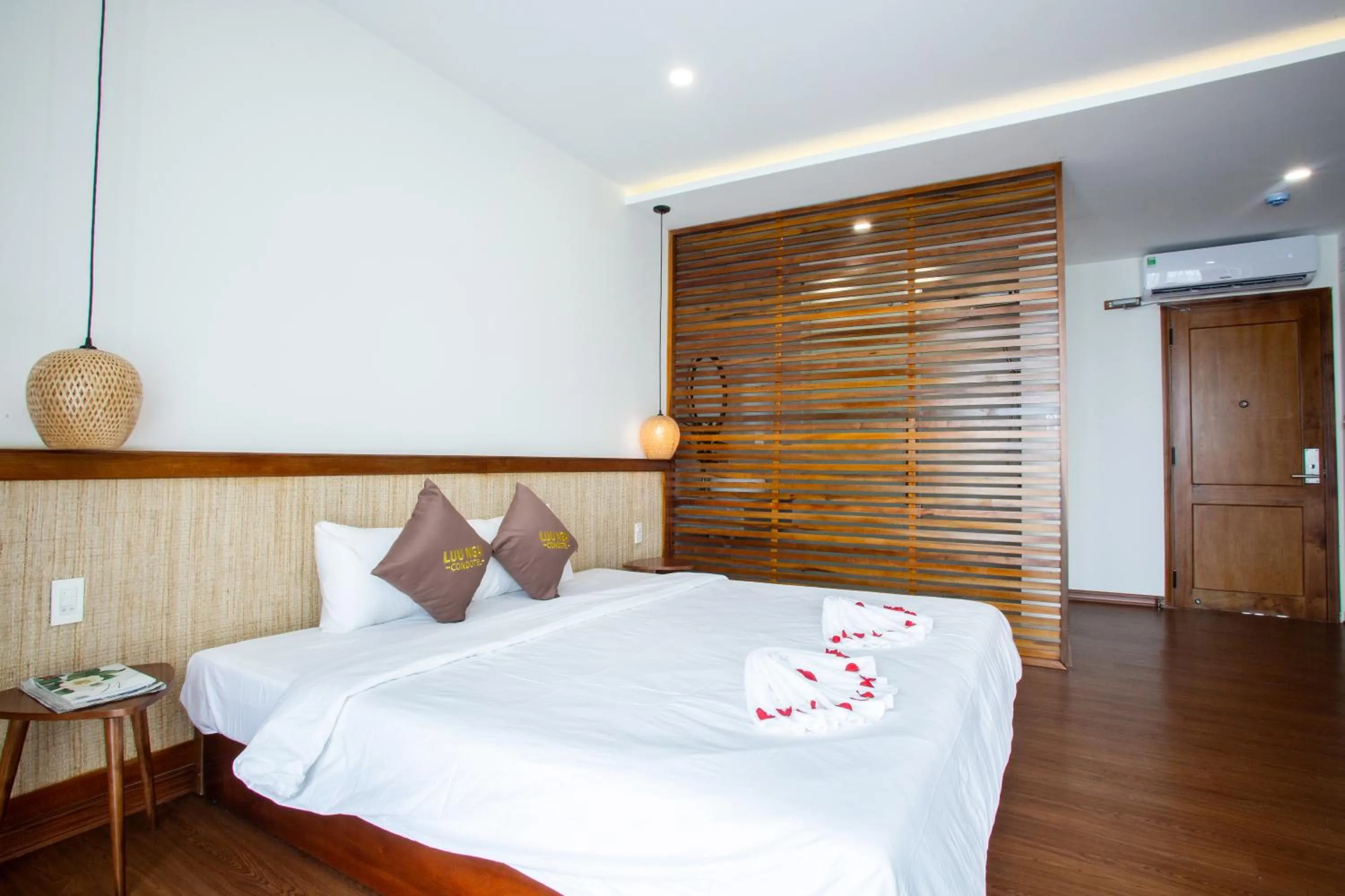Photo of the whole room, Bed in Luu Ngai Condotel Quy Nhon