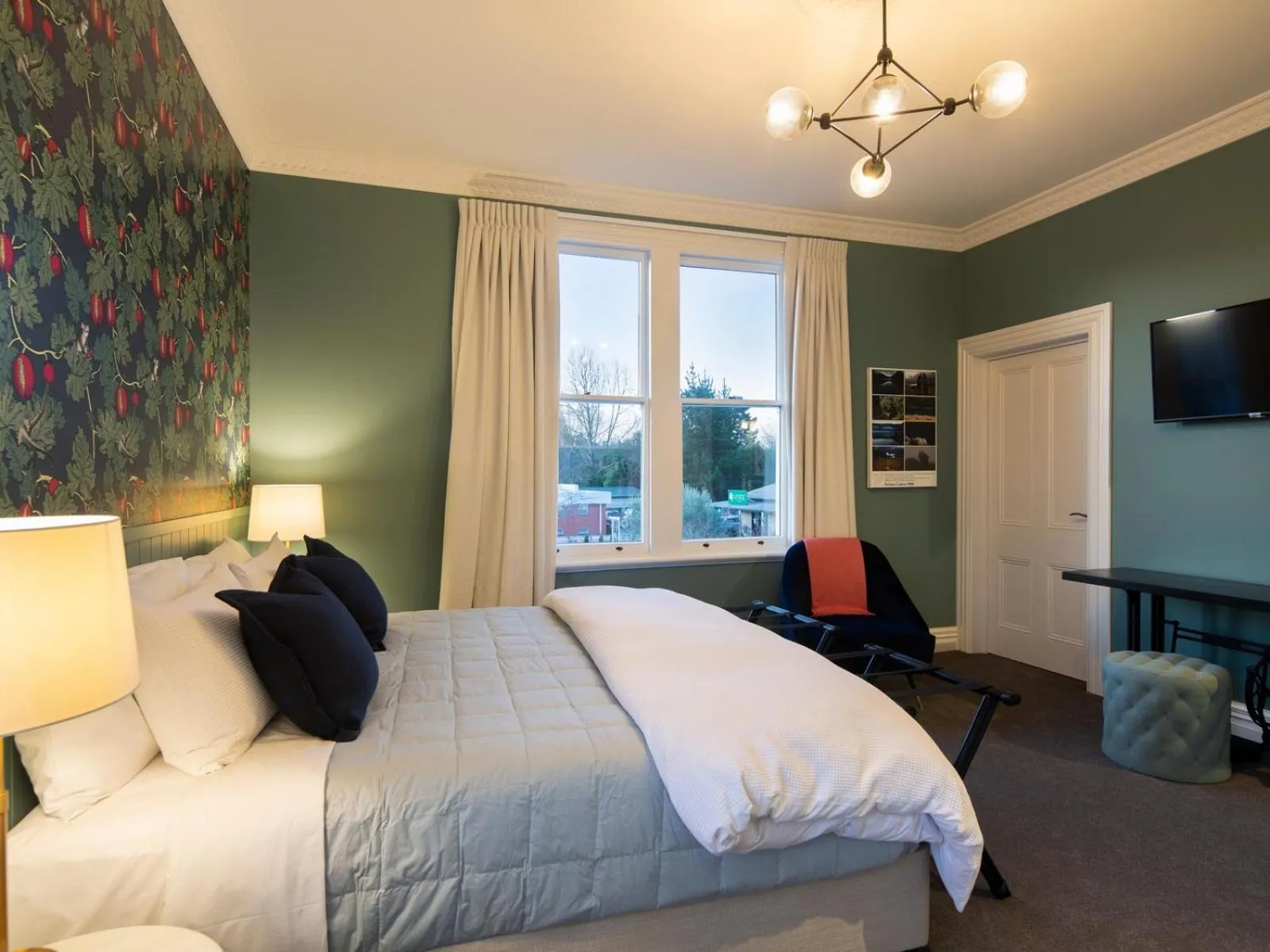 Bedroom, Bed in The Vicarage Geraldine