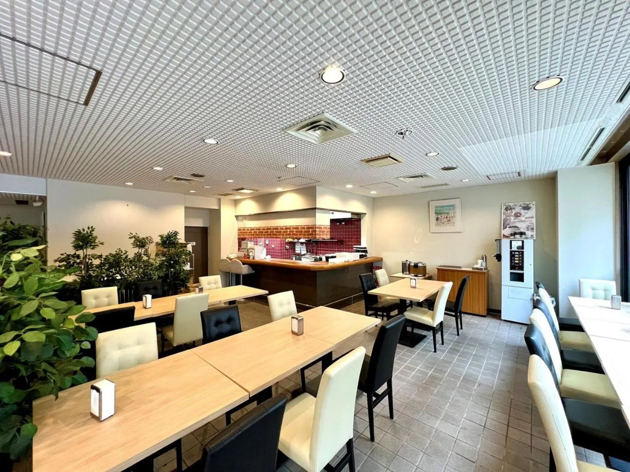 Restaurant/places to eat in Hotel Tetora Makuhari Inagekaigan (Formerly Business Hotel Marine)