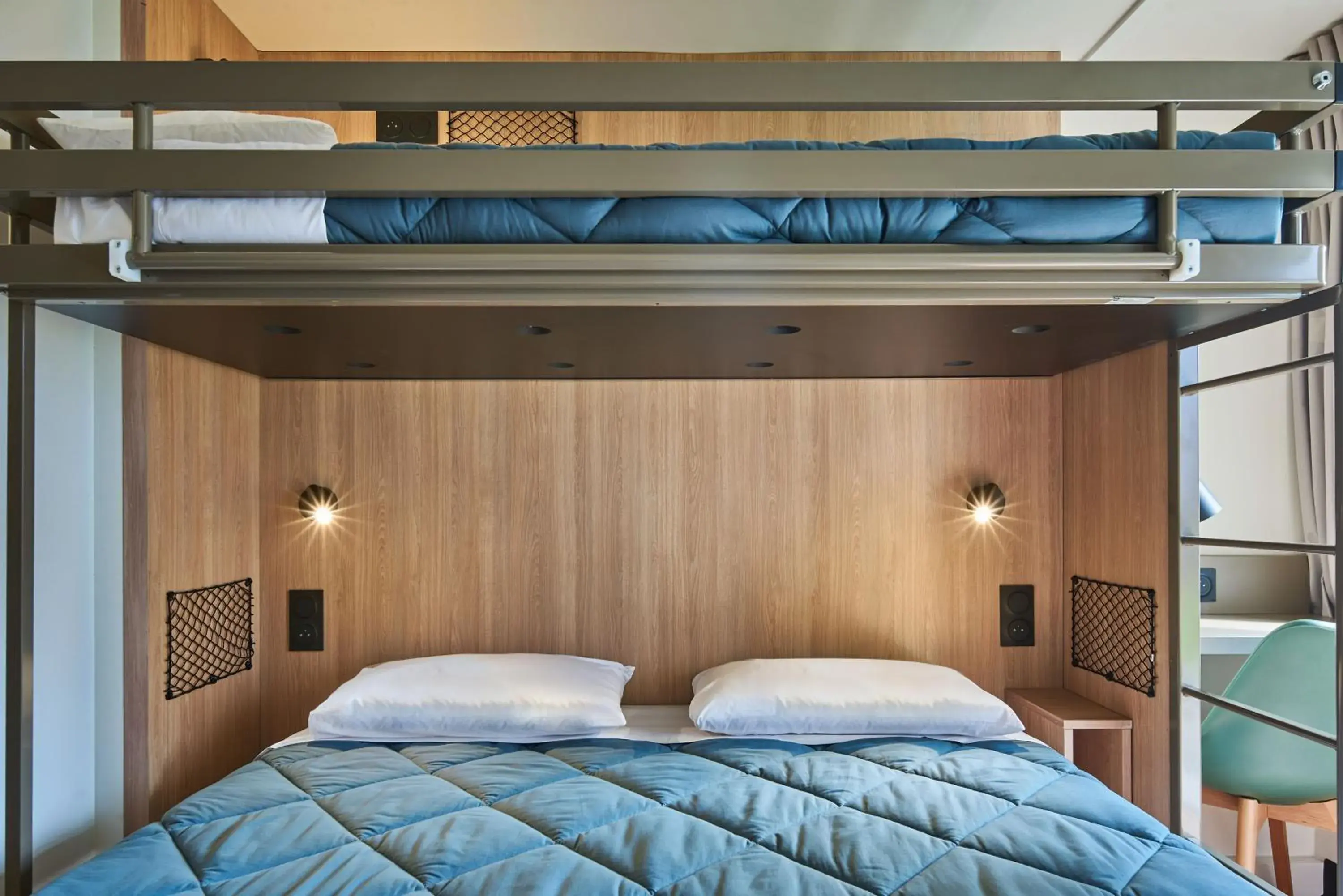 Standard Room - 1 Queen Bed 1 Single Bed in Premiere Classe Valenciennes Sud - Rouvignies Standard Room - 1 Queen Bed 1 Single Bed in Premiere Classe Valenciennes Sud - Rouvignies