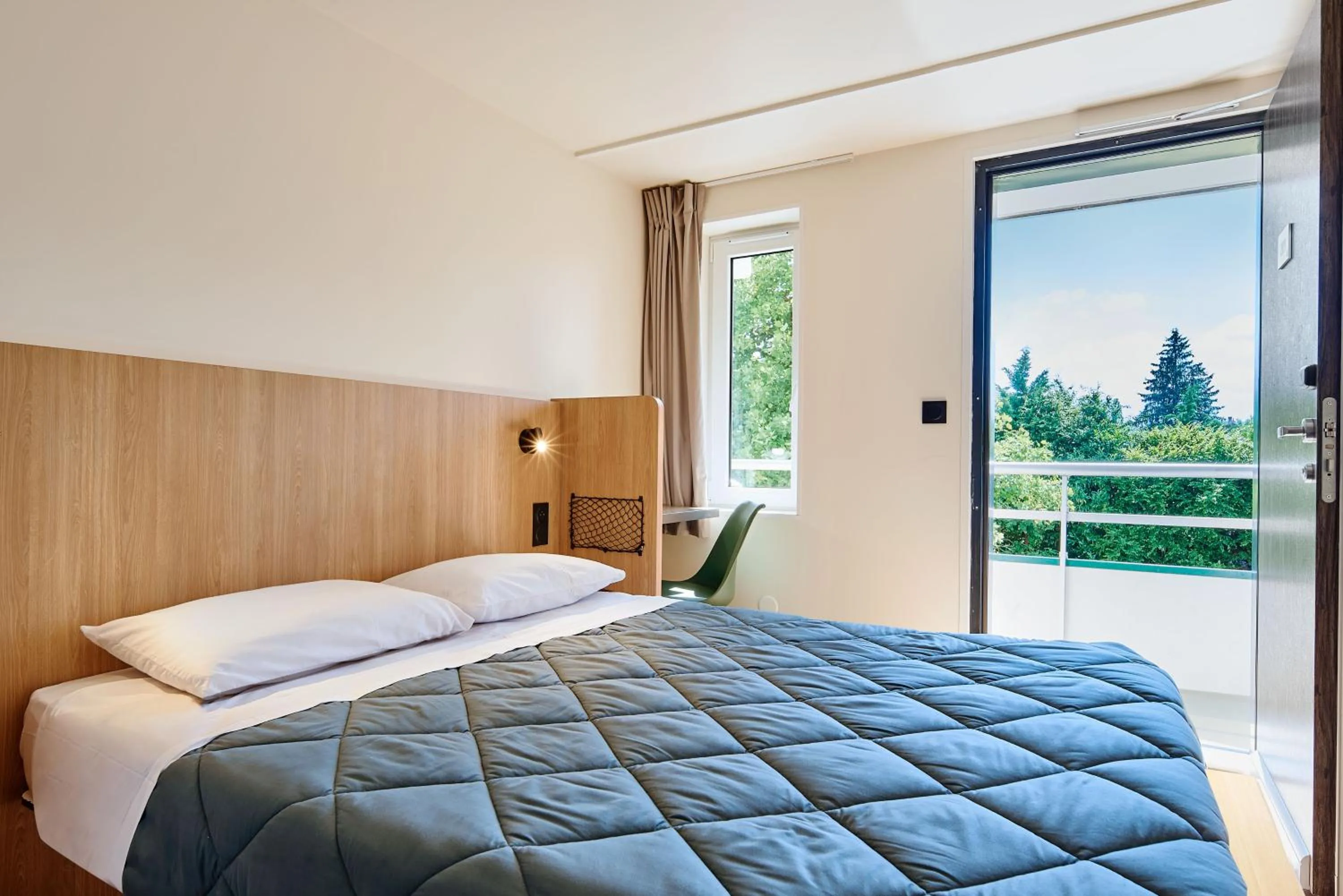 Bed in Premiere Classe Valenciennes Sud - Rouvignies