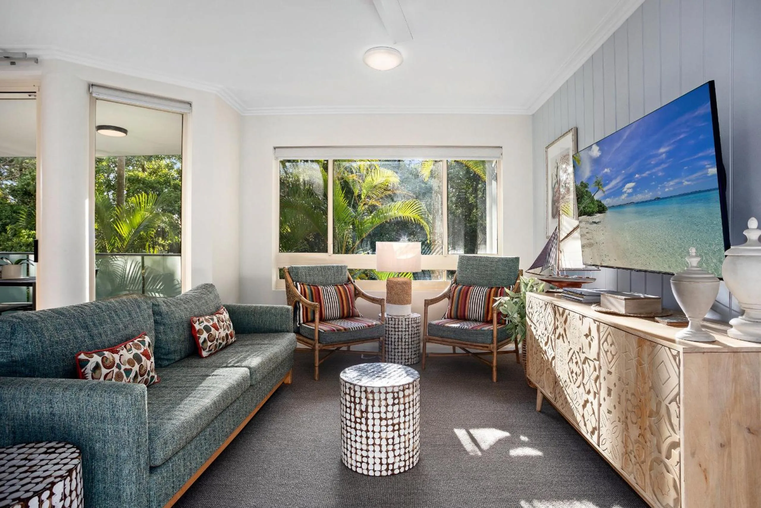 Seating area in #2 Hastings Street