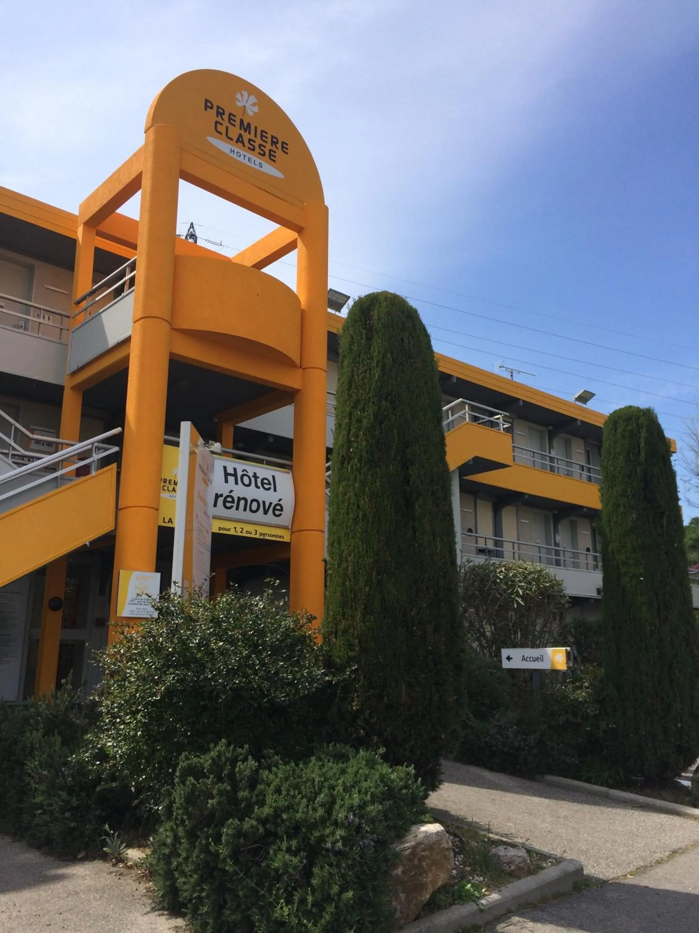 Facade/entrance in Premiere Classe Marseille La Valentine