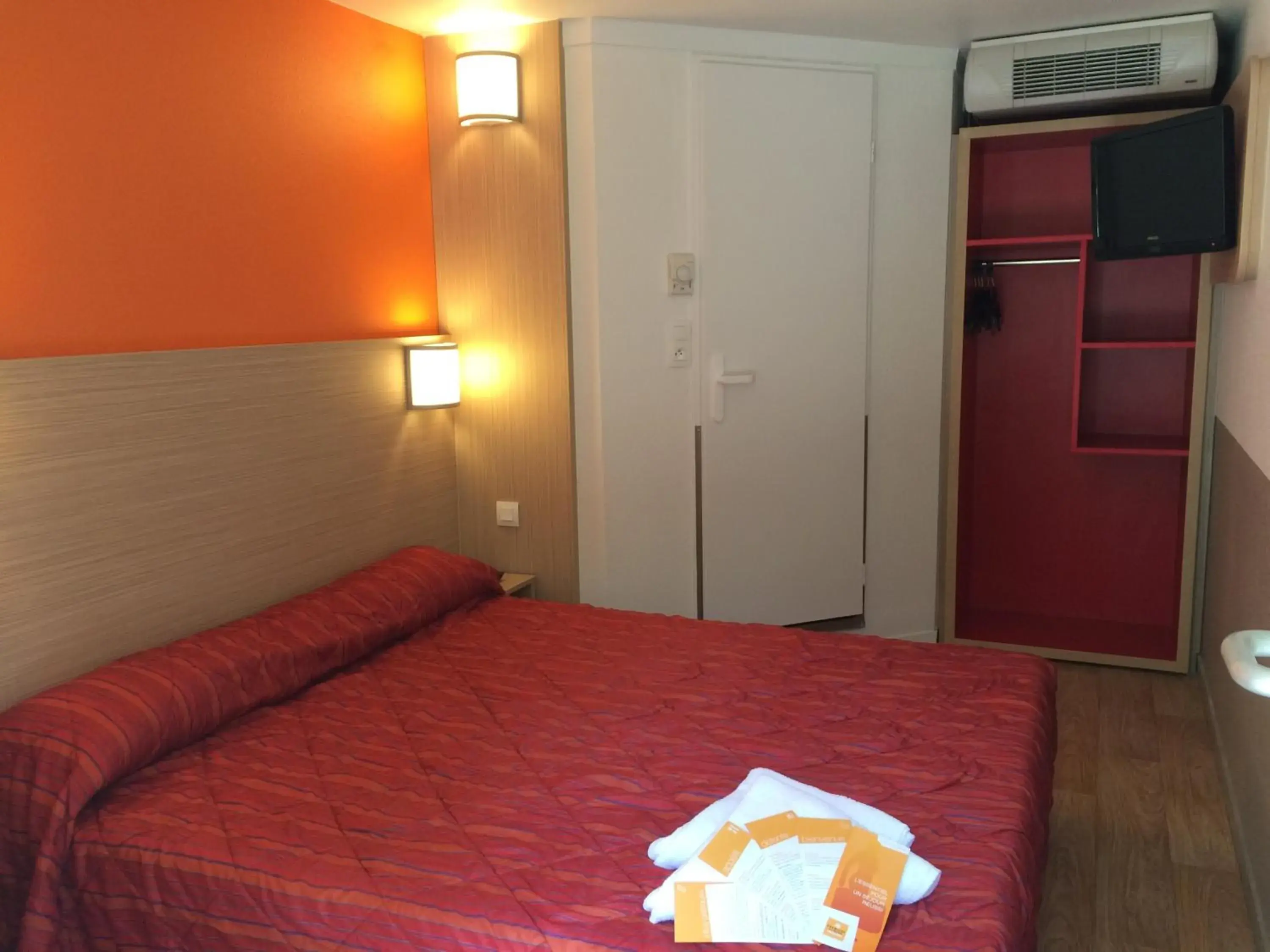 Double Room in Premiere Classe Marseille La Valentine Double Room in Premiere Classe Marseille La Valentine