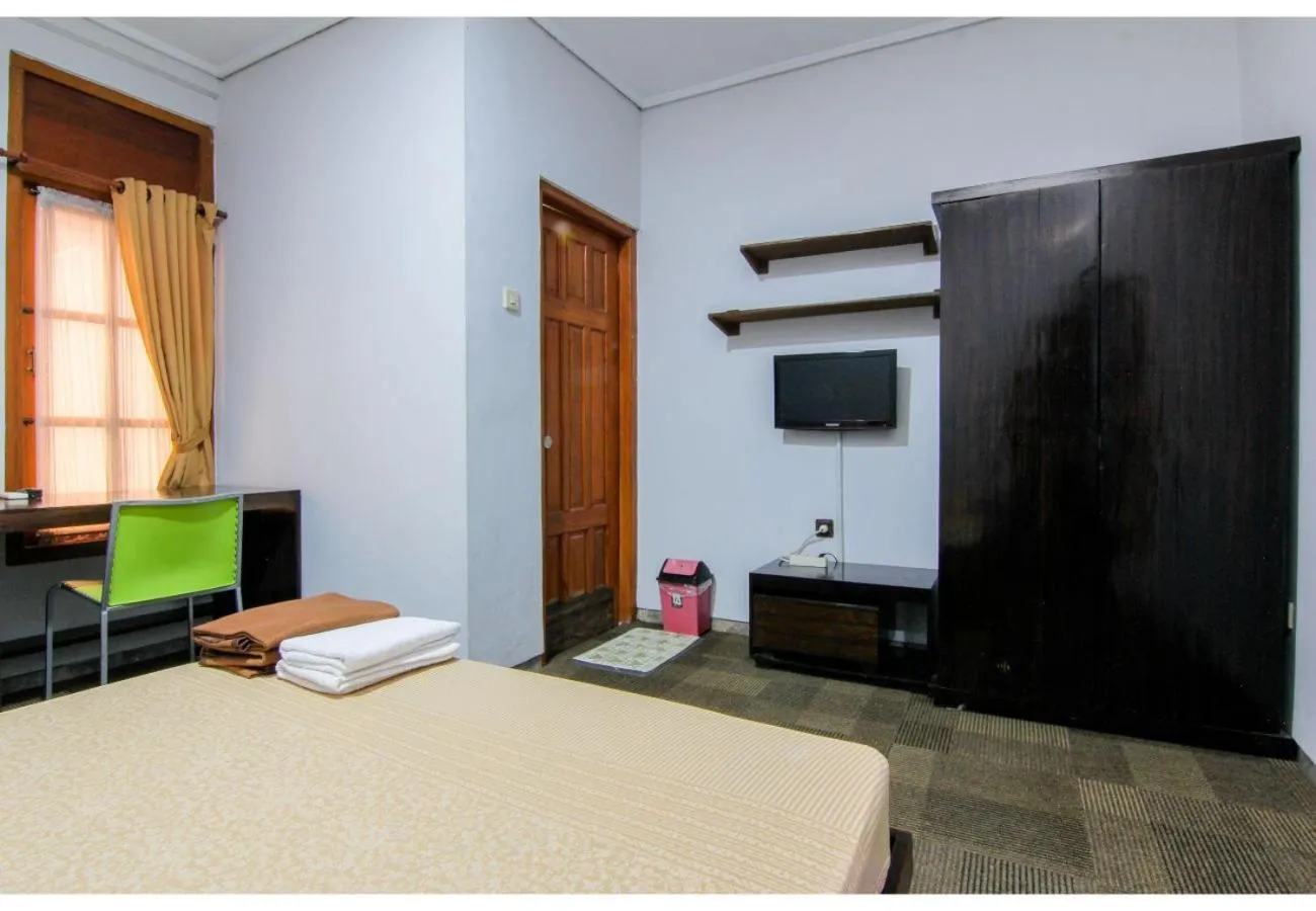 Bedroom, Bed in Embe Enem Homestay