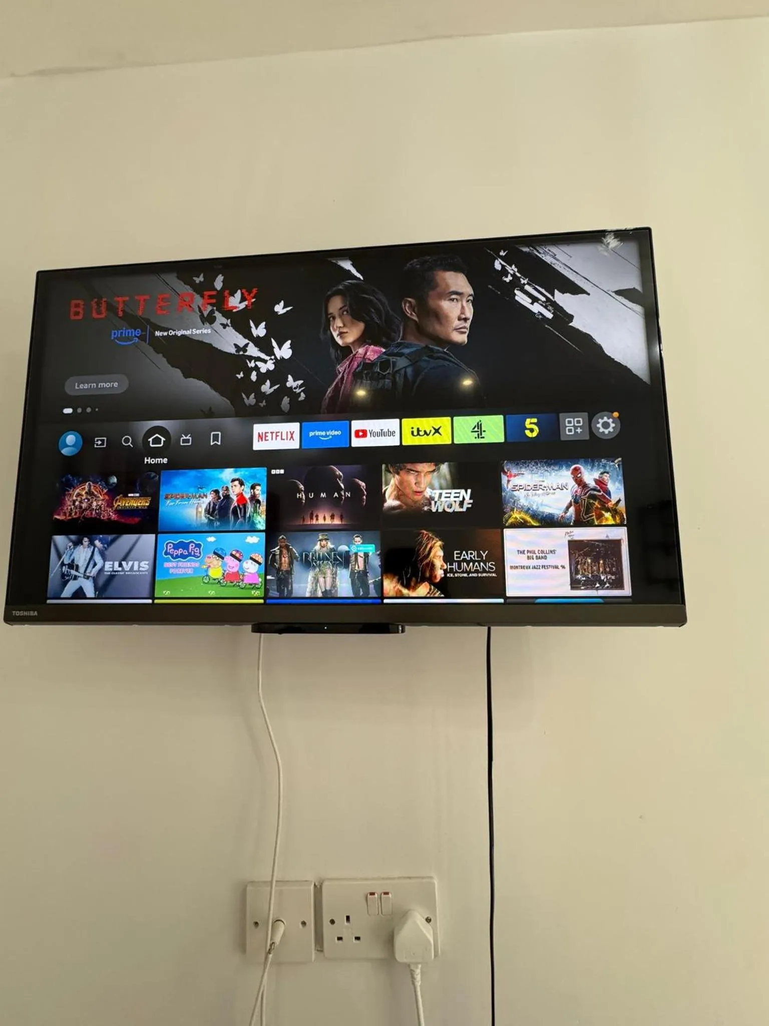 TV and multimedia in Golders Park Hotel