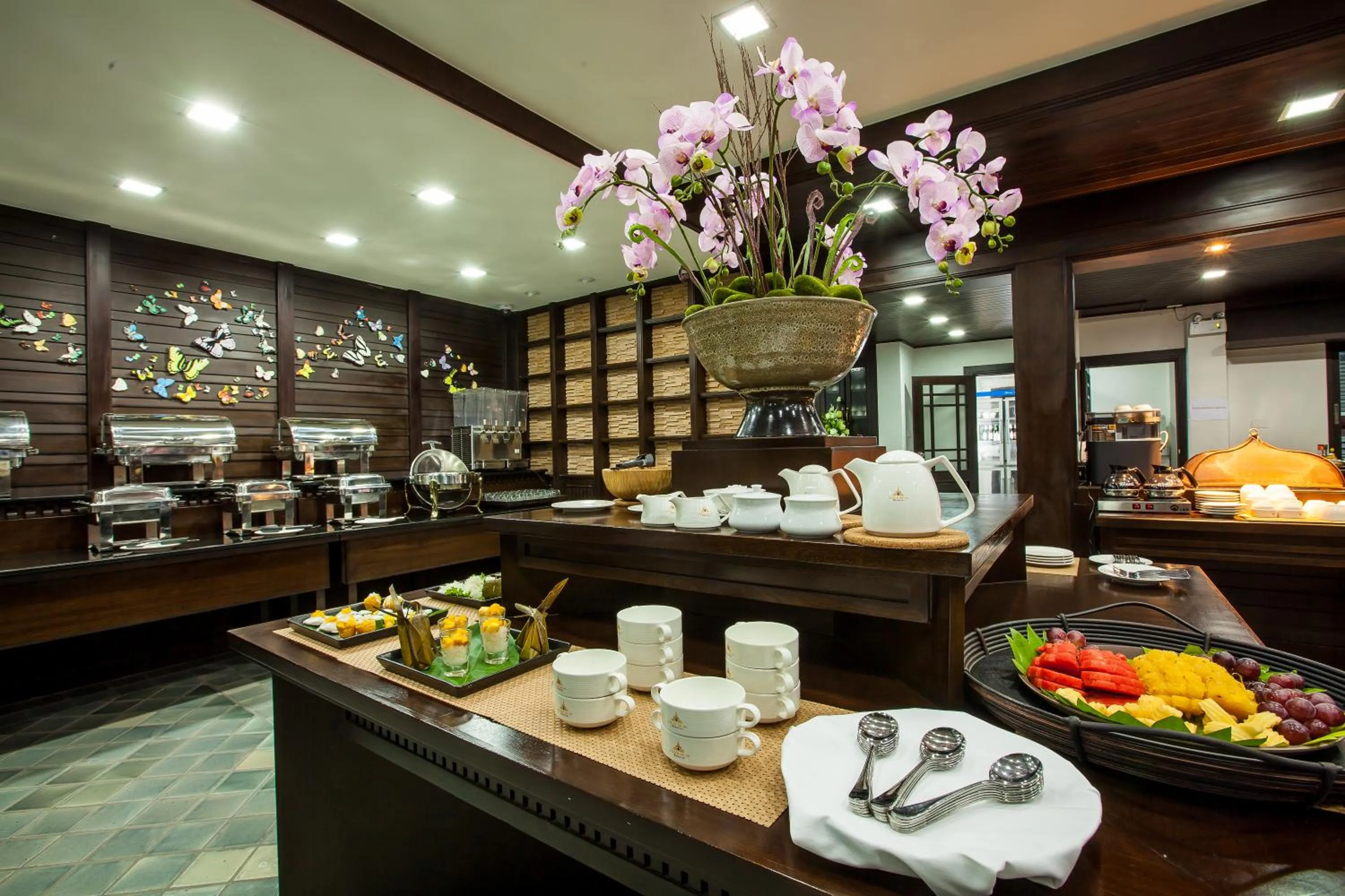 Restaurant/places to eat in Huernnana Boutique Hotel