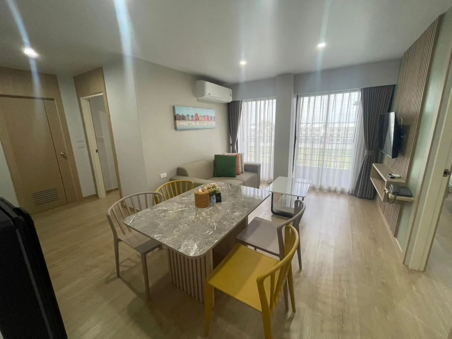 TV and multimedia in Baan Bangkok 97 Hotel