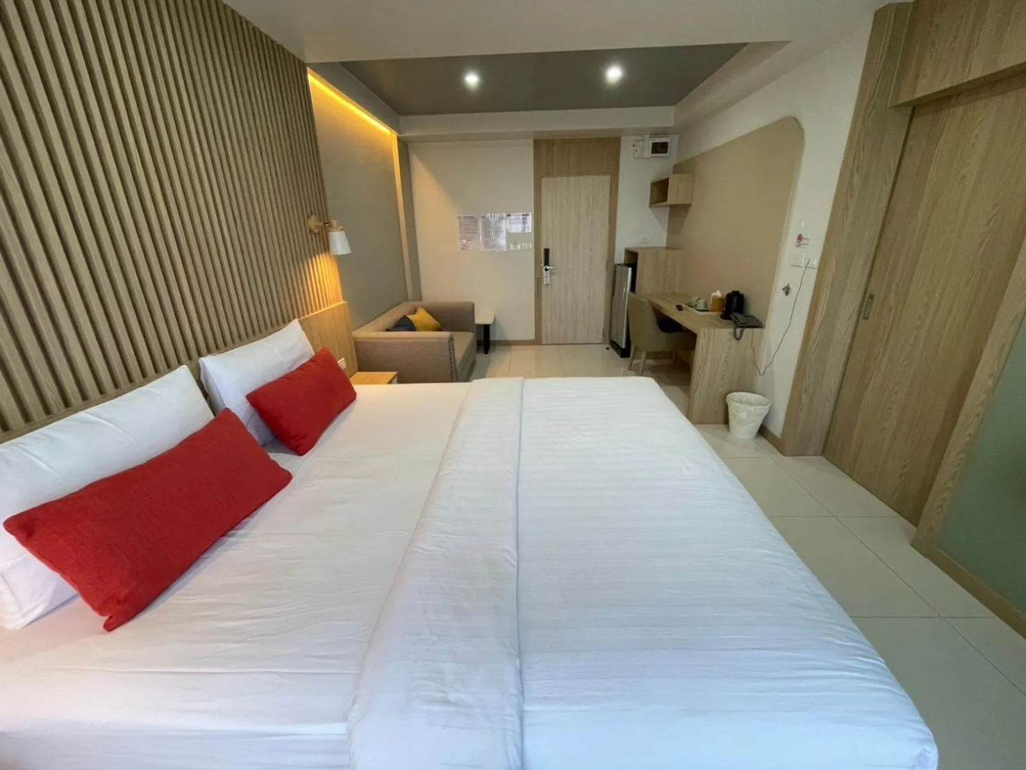 Bed in Baan Bangkok 97 Hotel