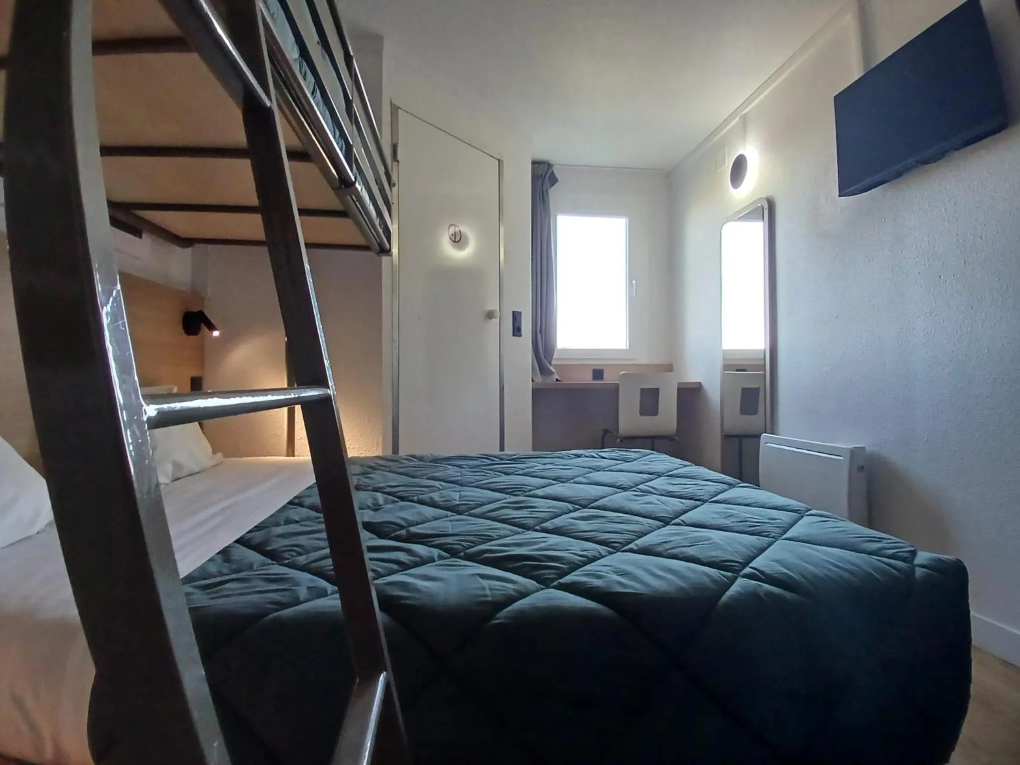 Bed in Premiere Classe Dunkerque Loon Plage