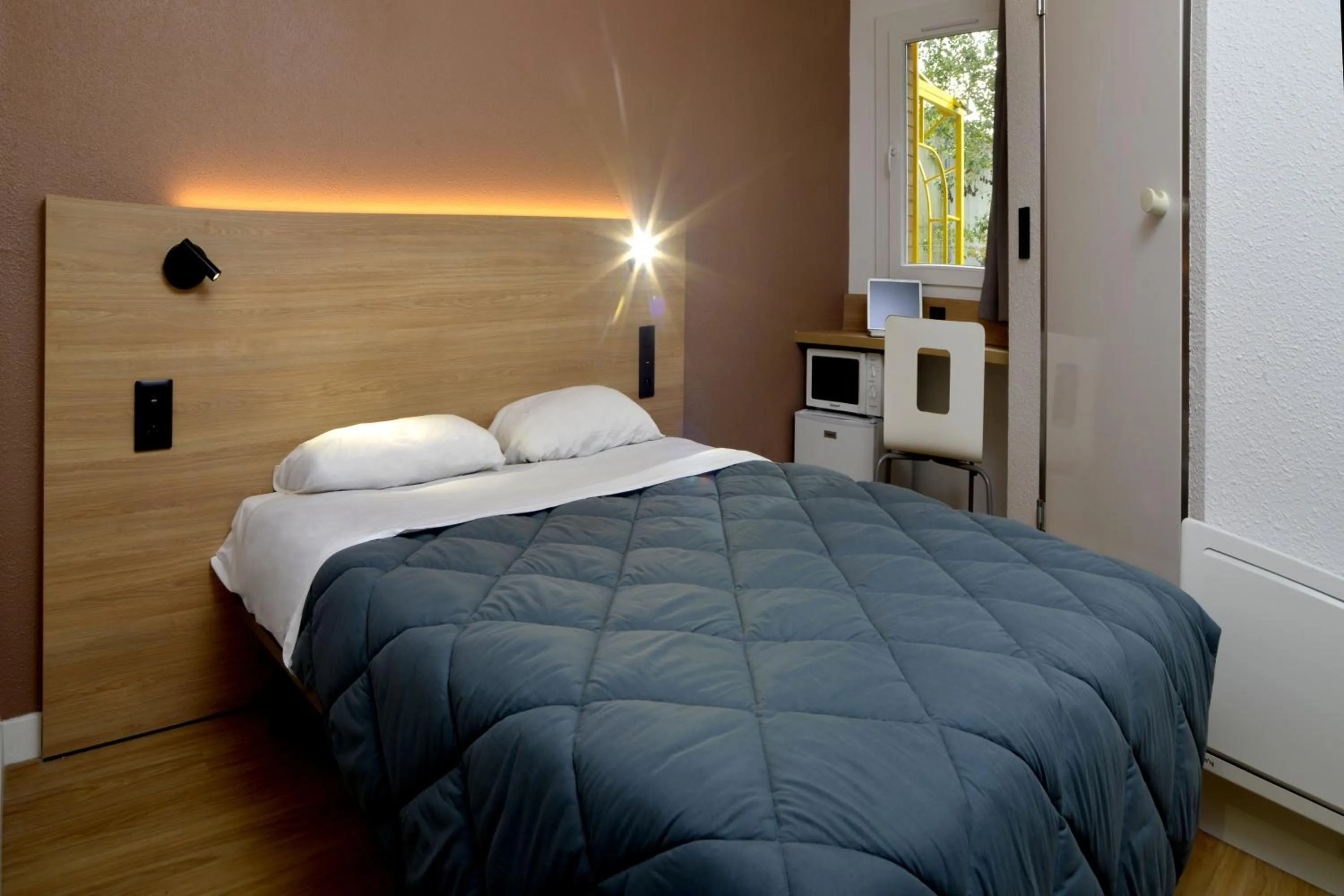 Bed in Premiere Classe Dunkerque Loon Plage