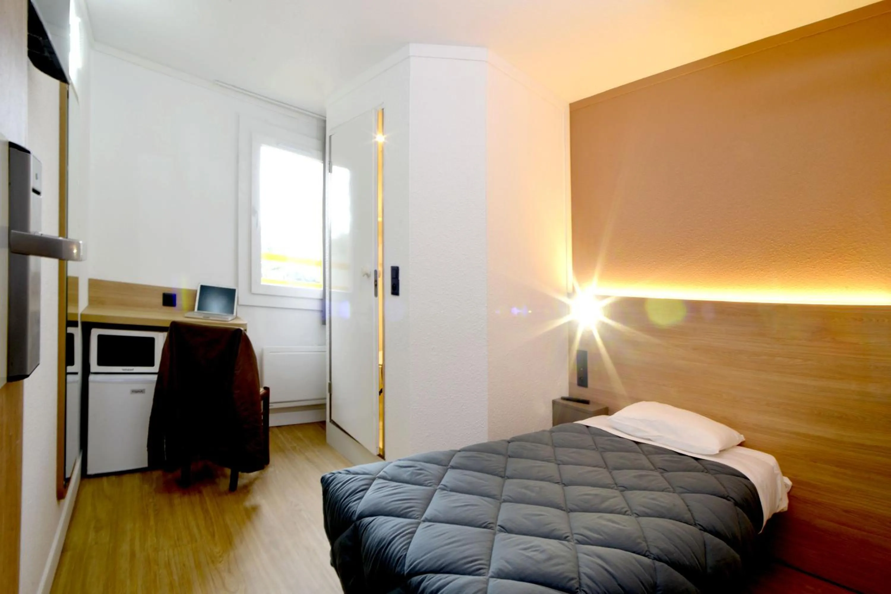 Bed in Premiere Classe Dunkerque Loon Plage