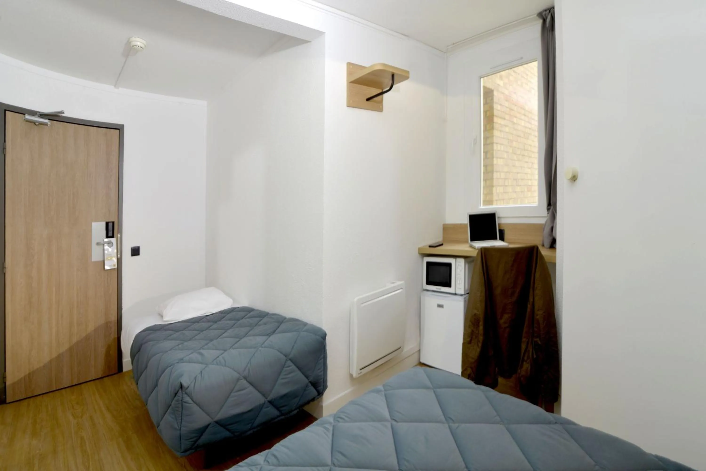 Bed in Premiere Classe Dunkerque Loon Plage