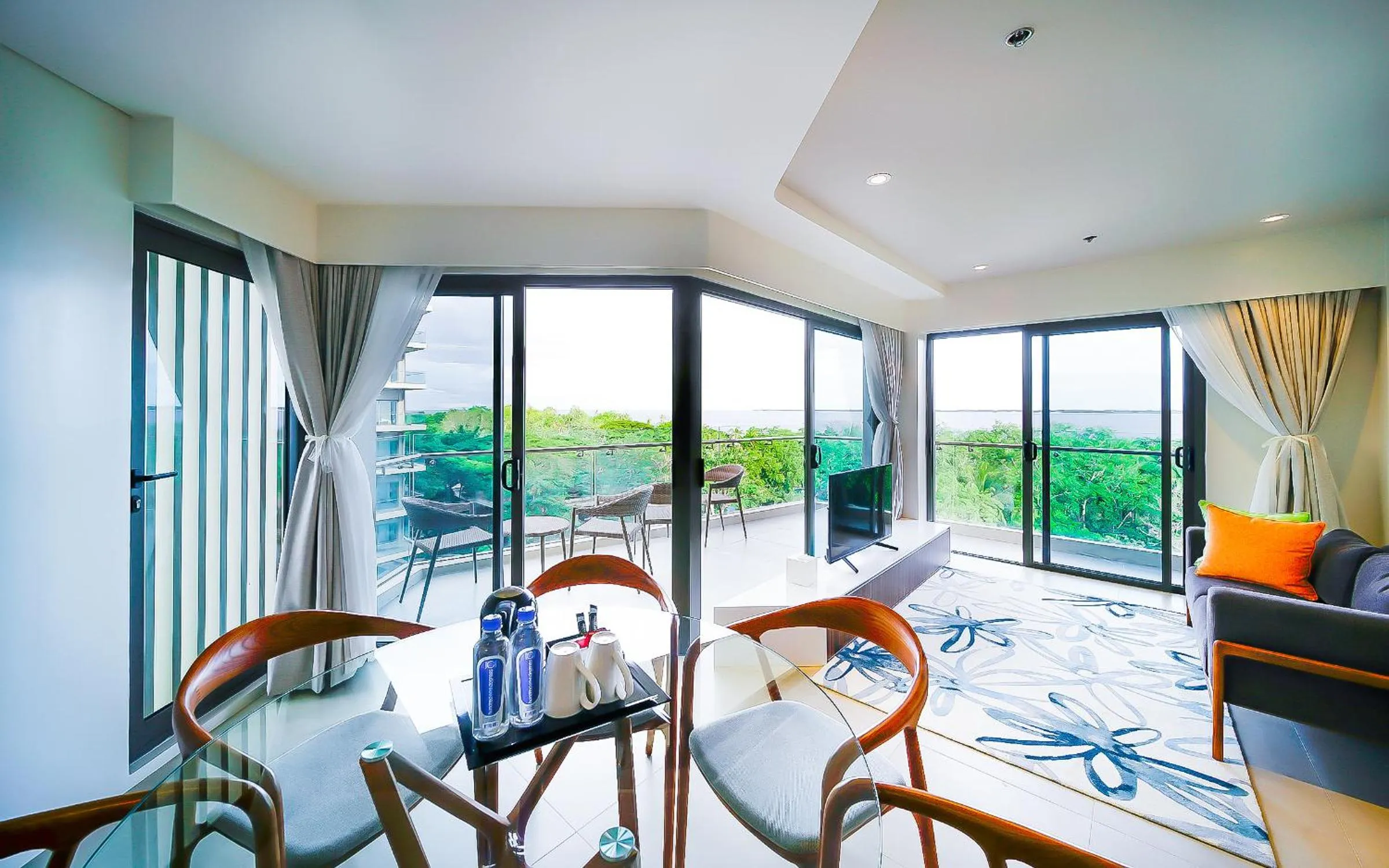 Balcony/Terrace in Tambuli Seaside Resort and Spa