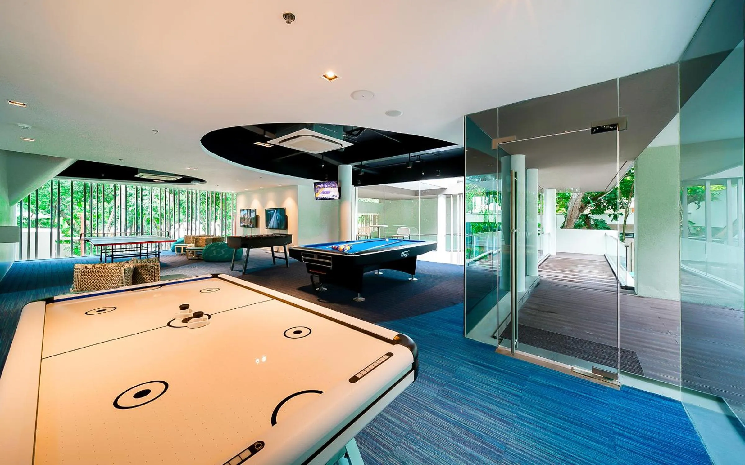 Billiard in Tambuli Seaside Resort and Spa