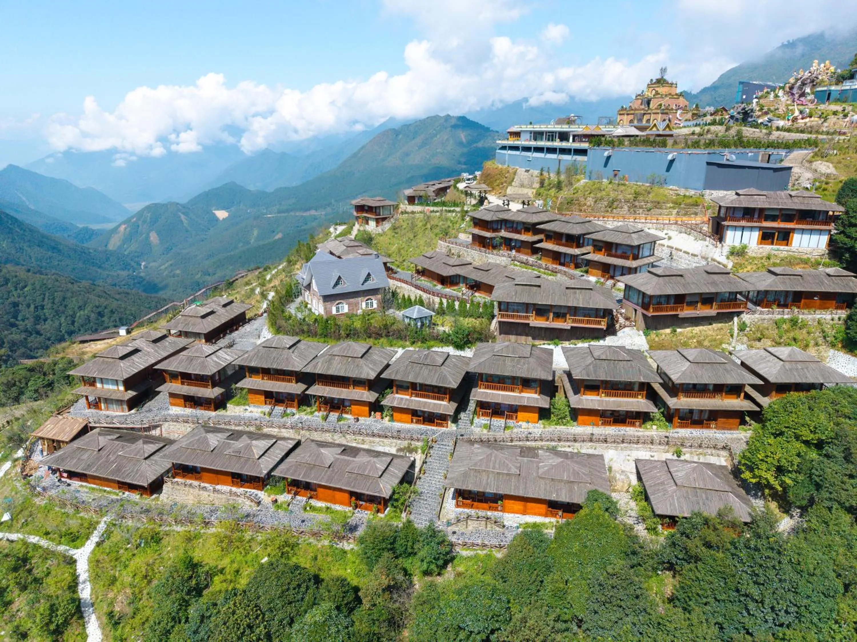 Property building in Heaven Gate O Quy Ho Hotel Sapa