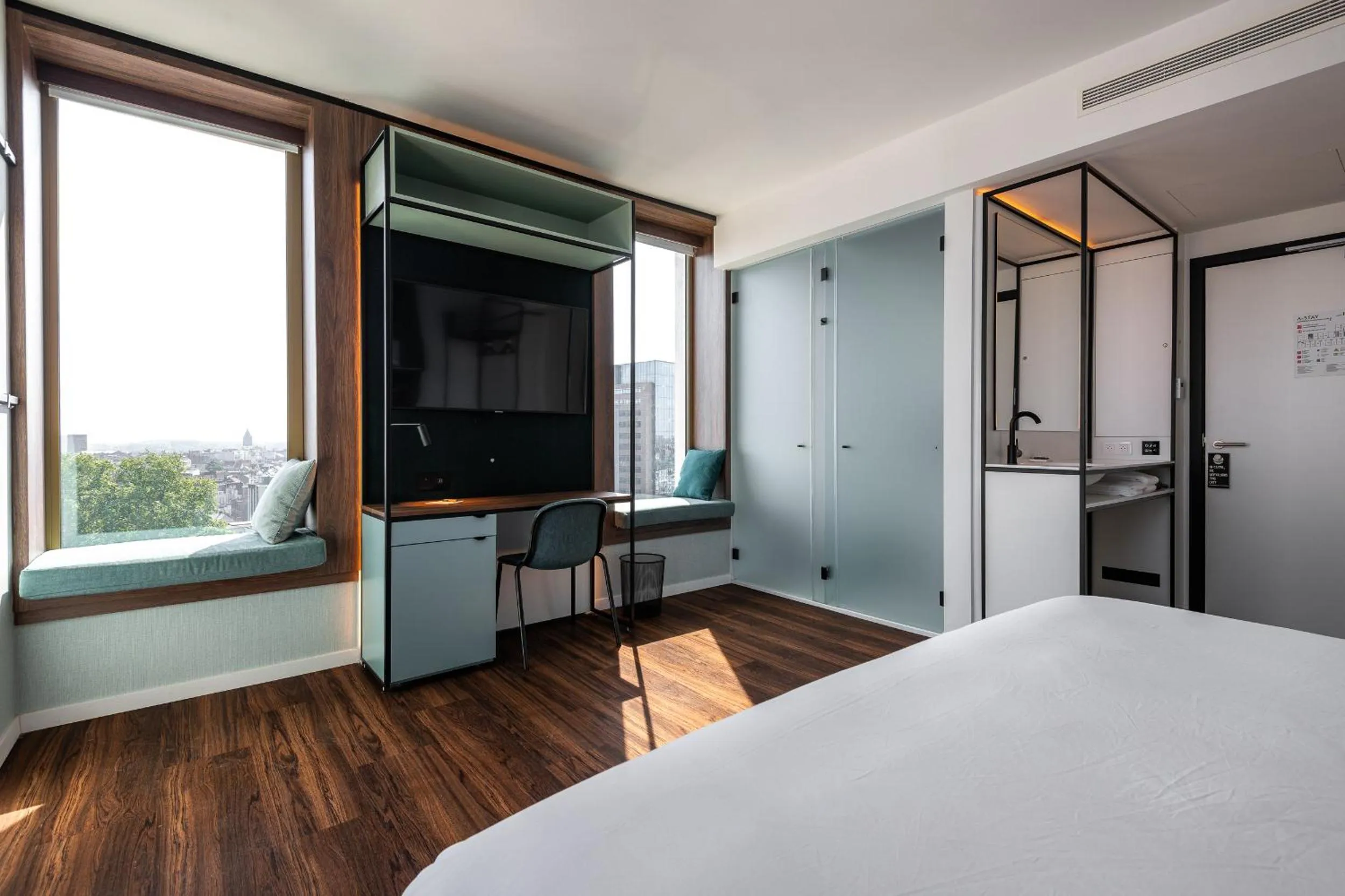 Bathroom, Bed in A-STAY Antwerp