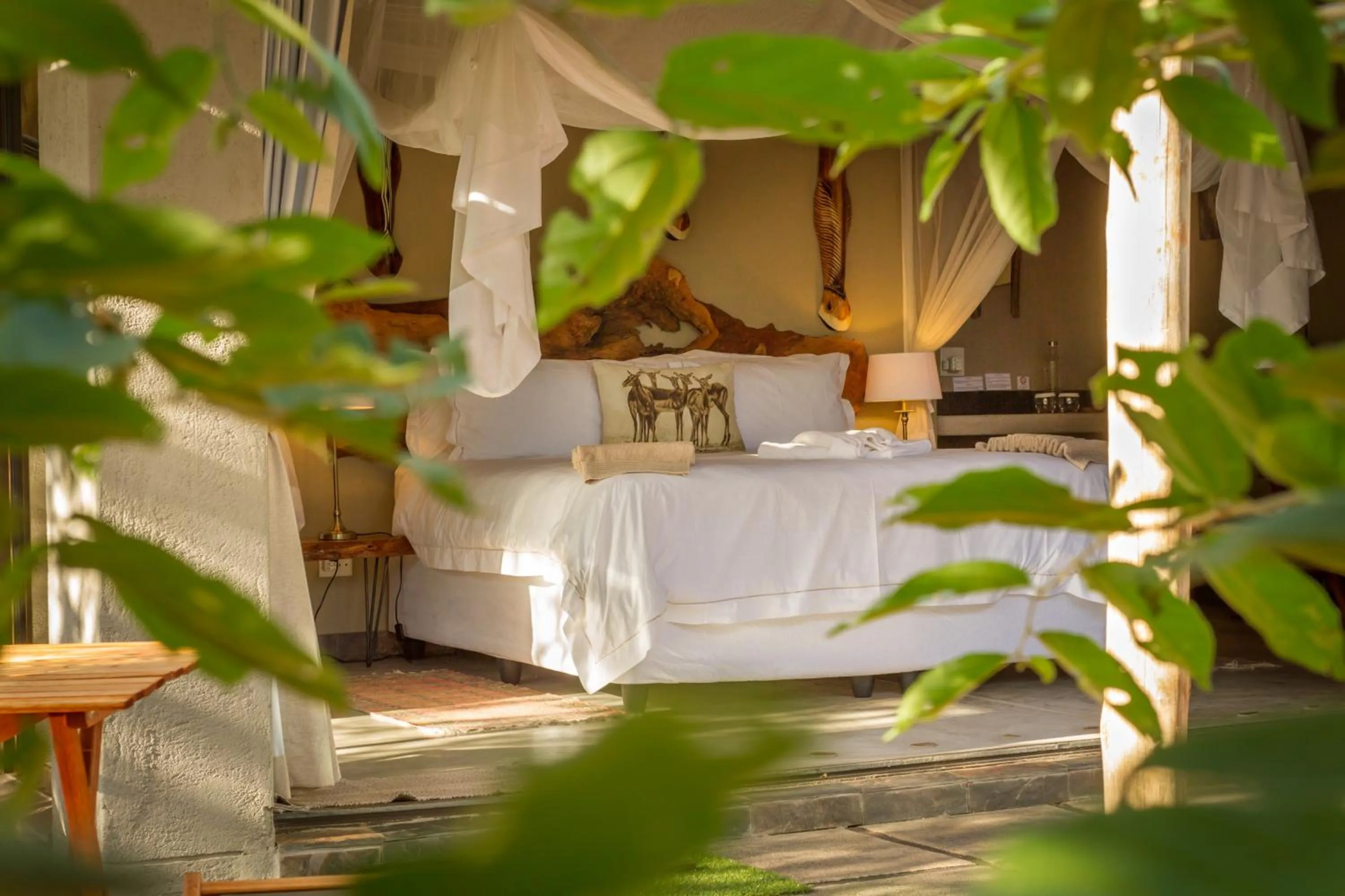 Bed in Ukuthula Bush Lodge