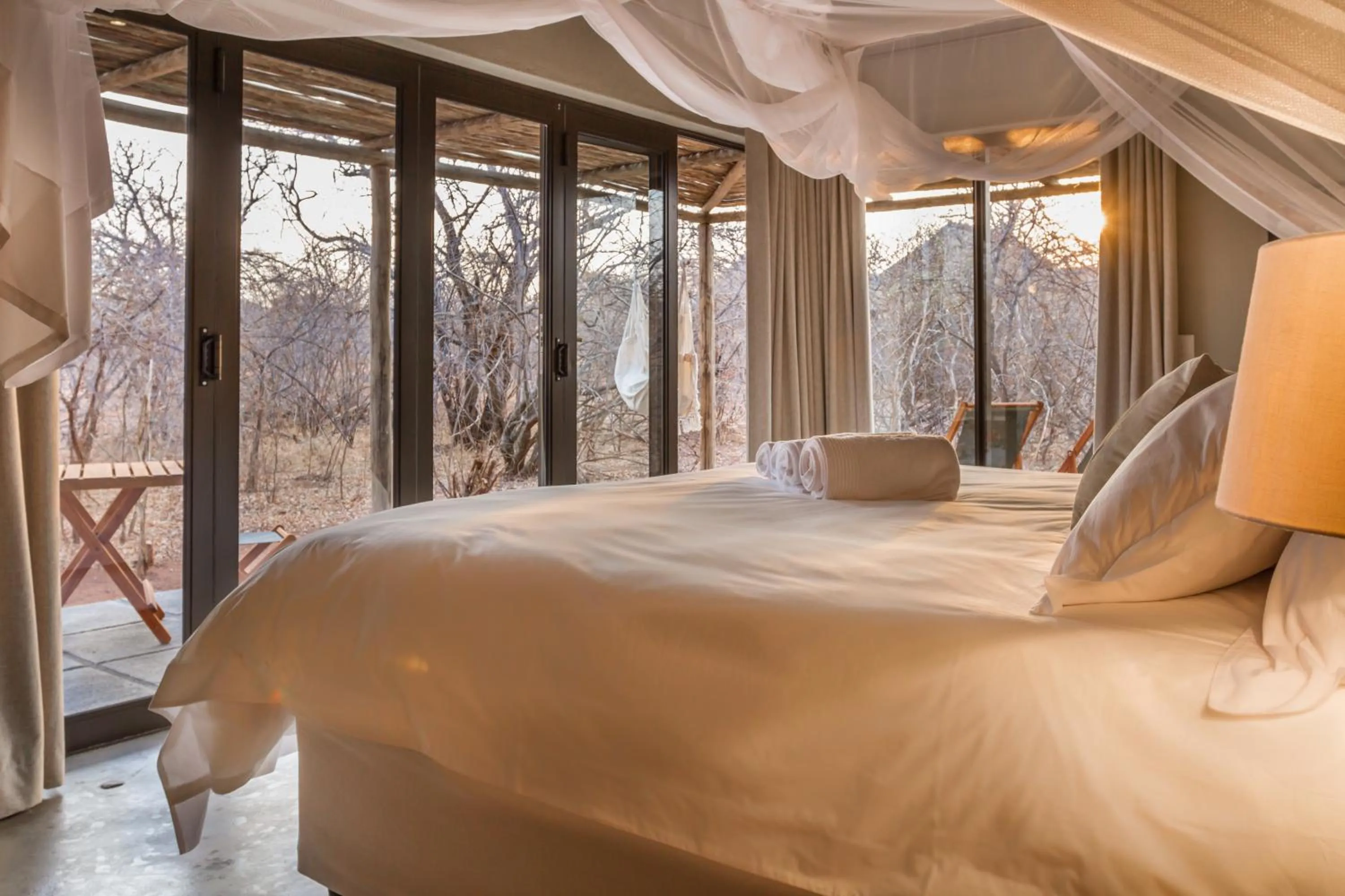 Bed in Ukuthula Bush Lodge