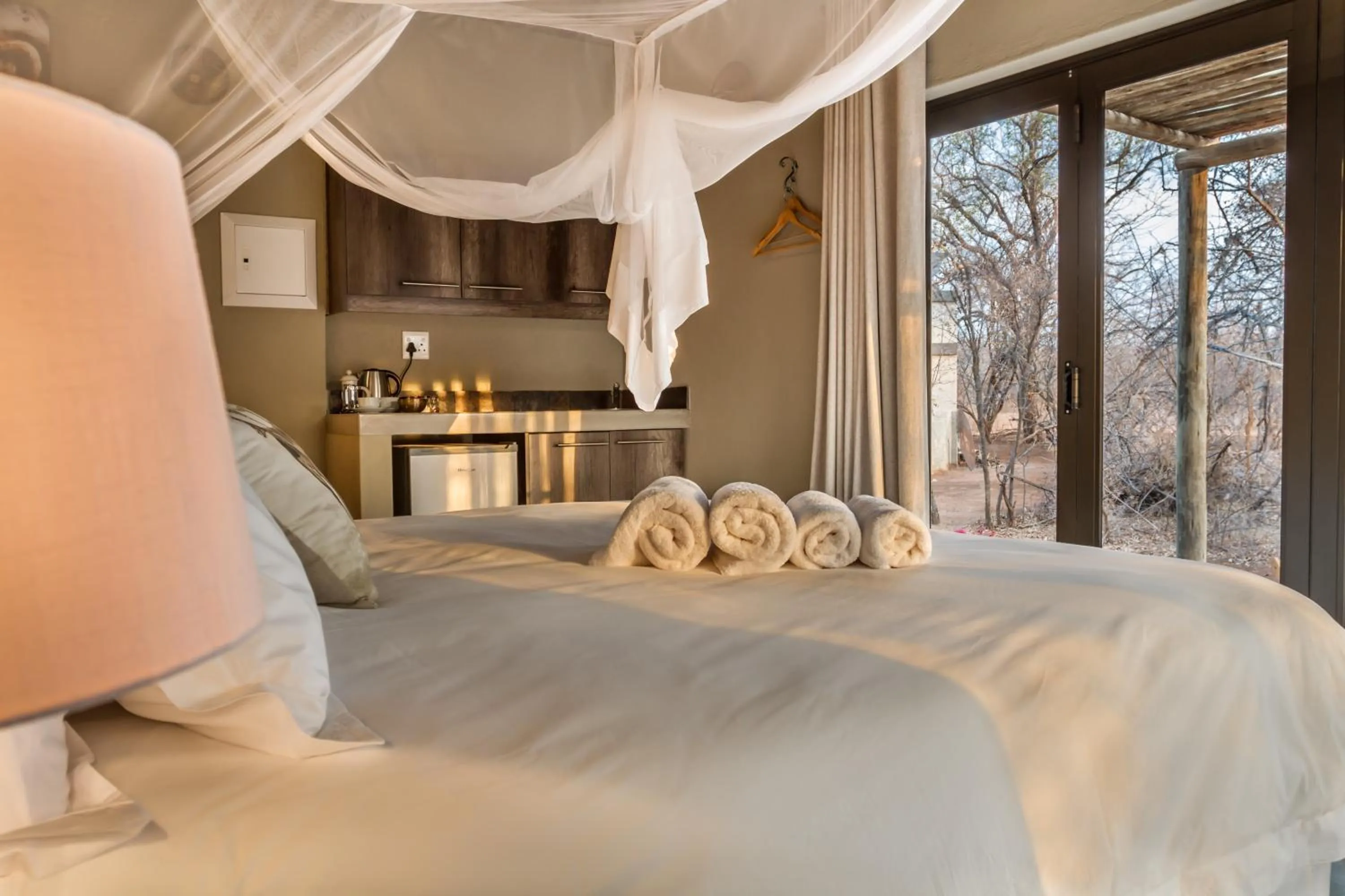 Bed in Ukuthula Bush Lodge