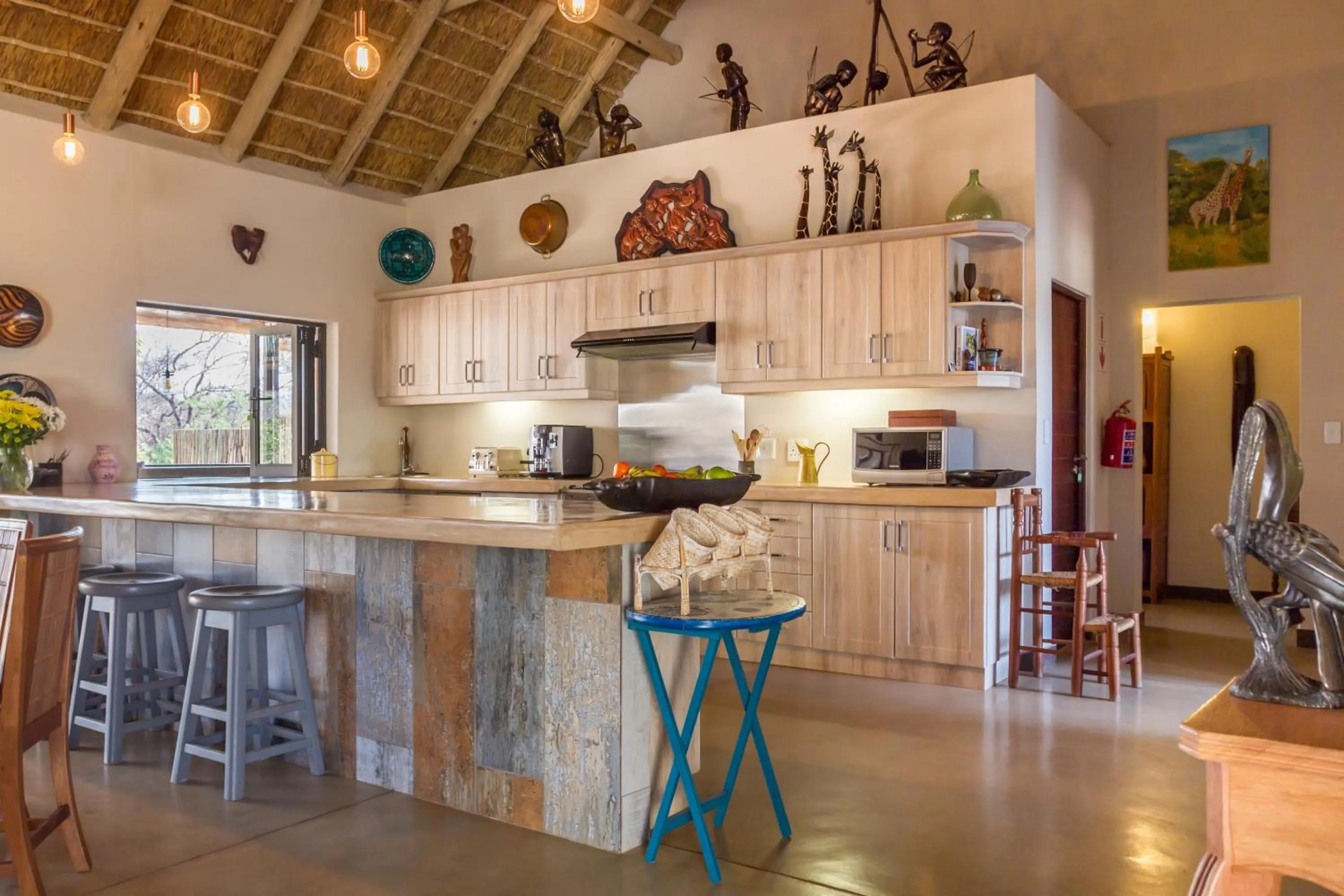 Kitchen or kitchenette in Ukuthula Bush Lodge