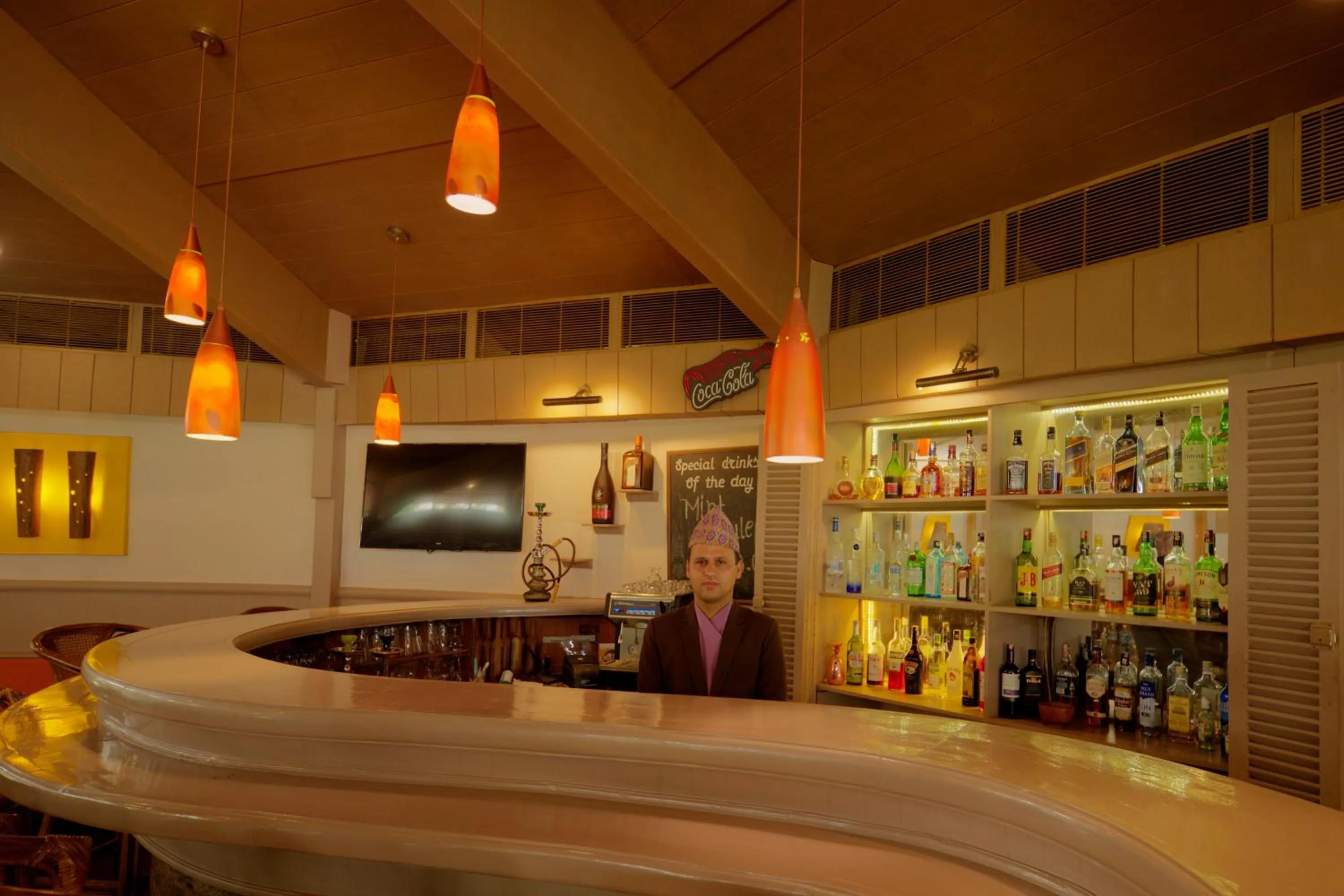 Lounge or bar in Fish Tail Lodge