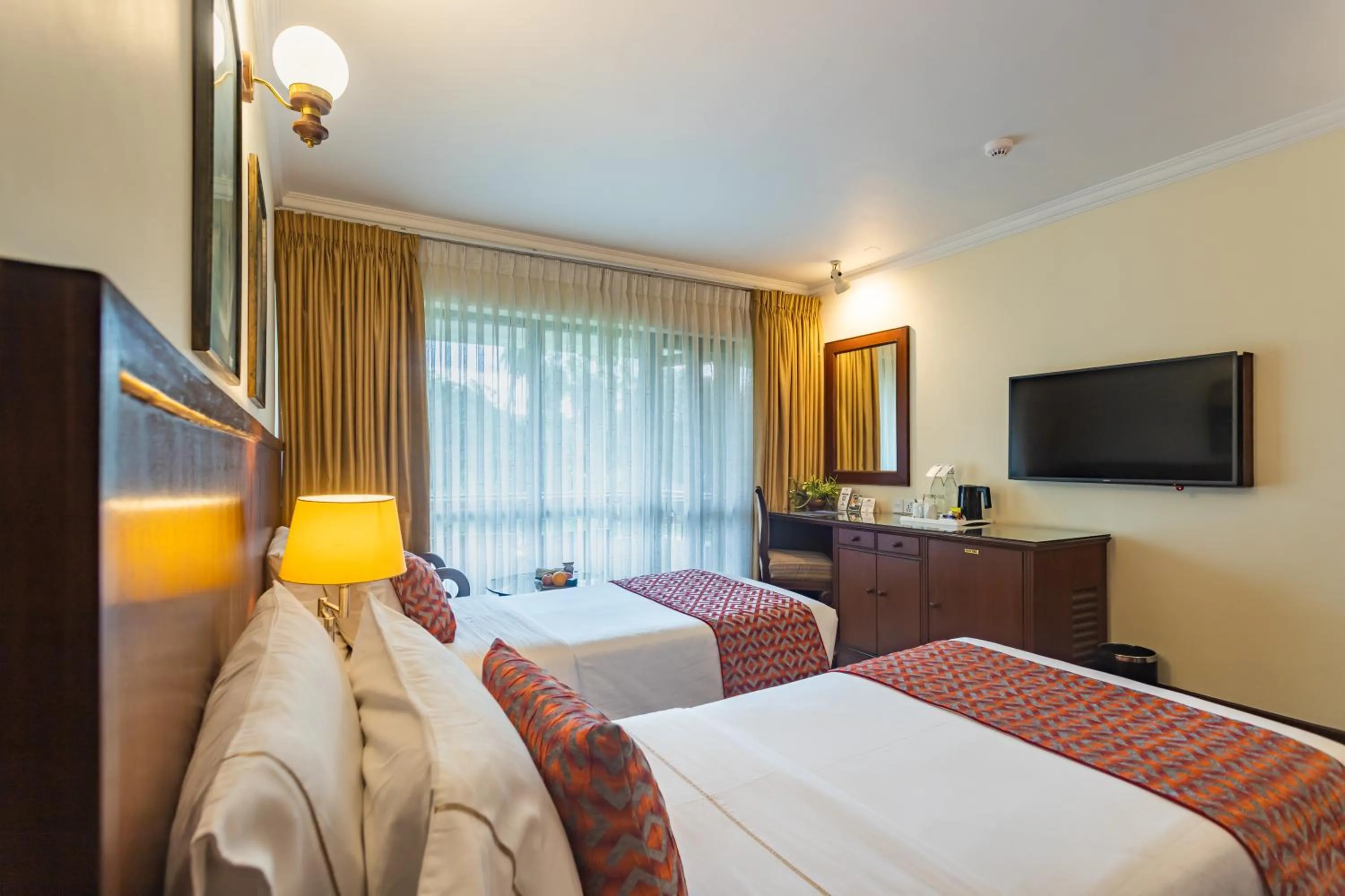 Photo of the whole room, Bed in Fish Tail Lodge