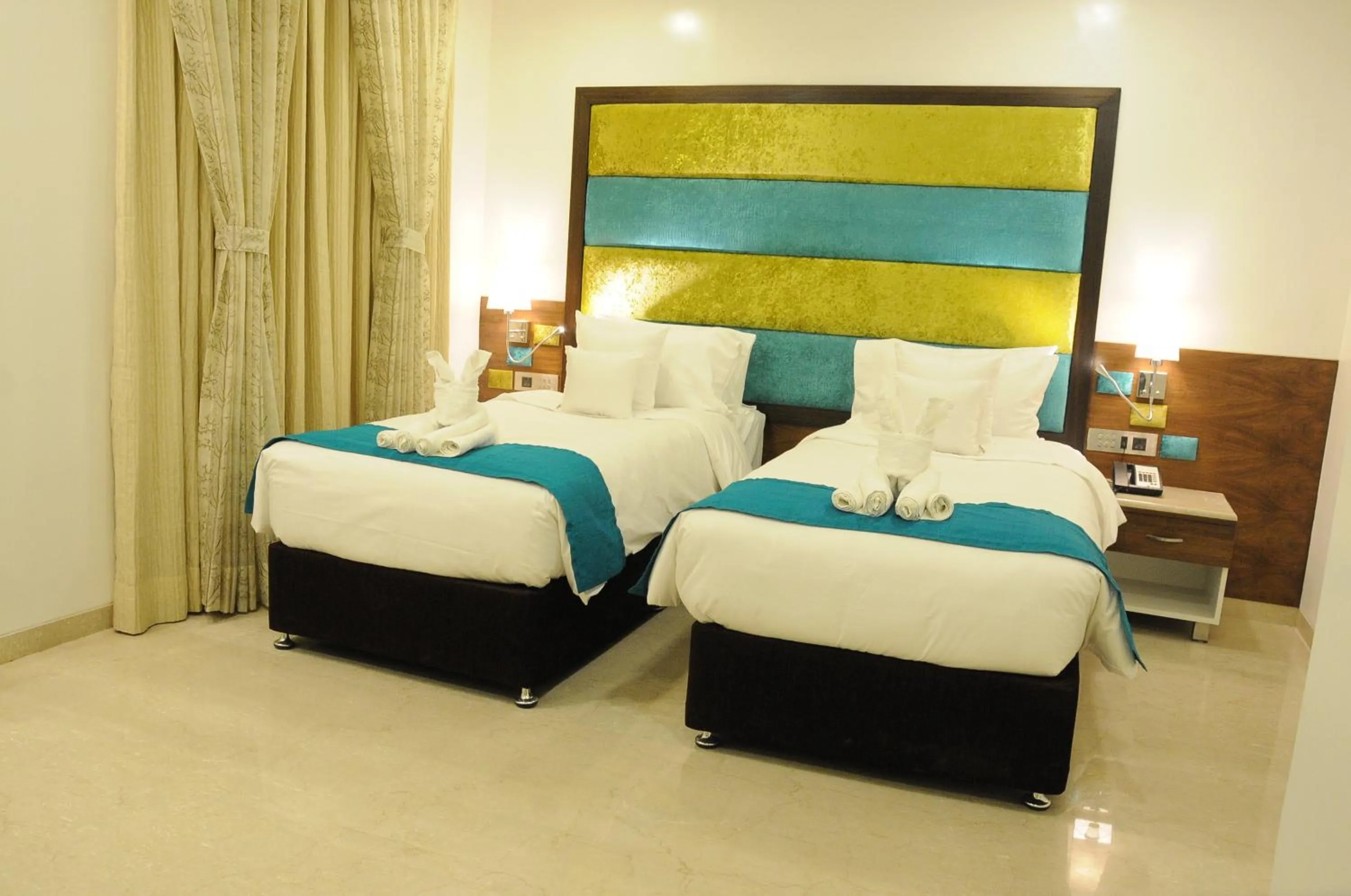 Photo of the whole room, Bed in La Woods Hotel