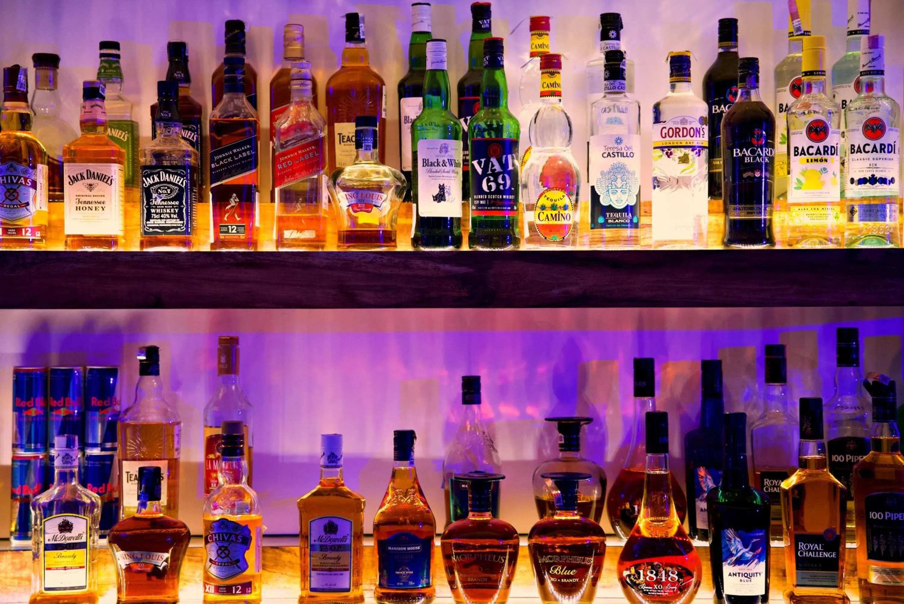 Lounge or bar in La Woods Hotel