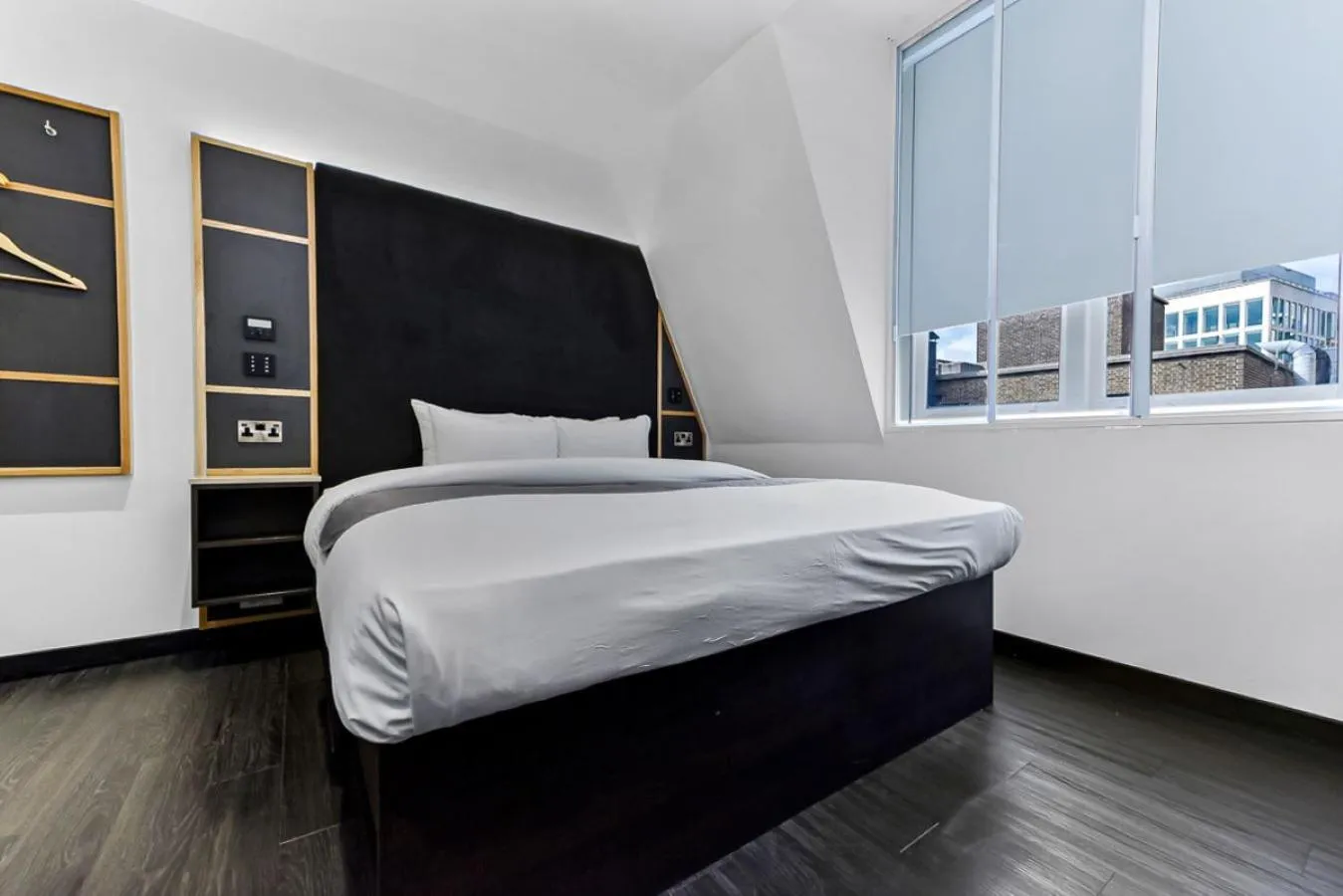 Bed in The Z Hotel Holborn