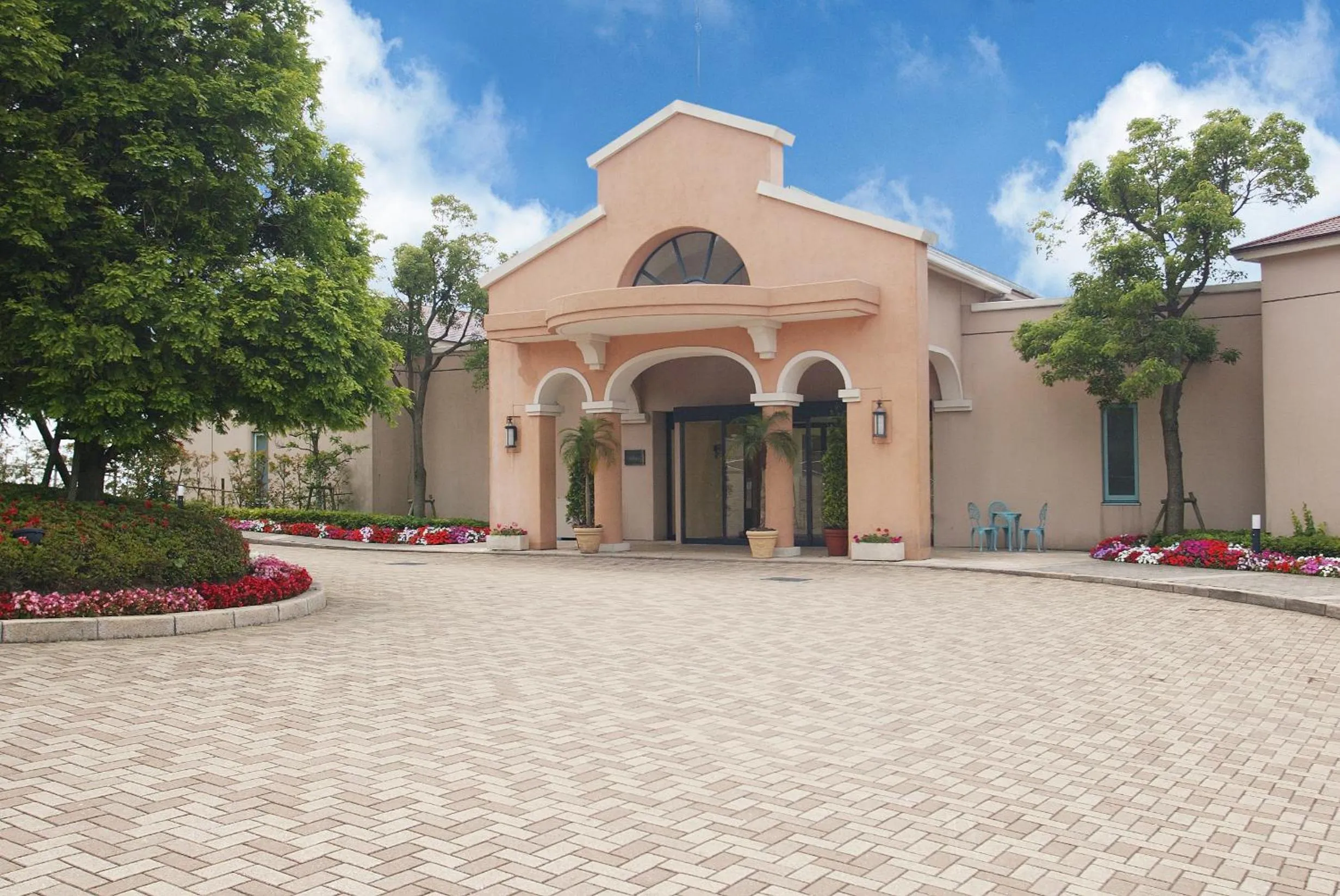 Property building in Yumihari-no-Oka Hotel