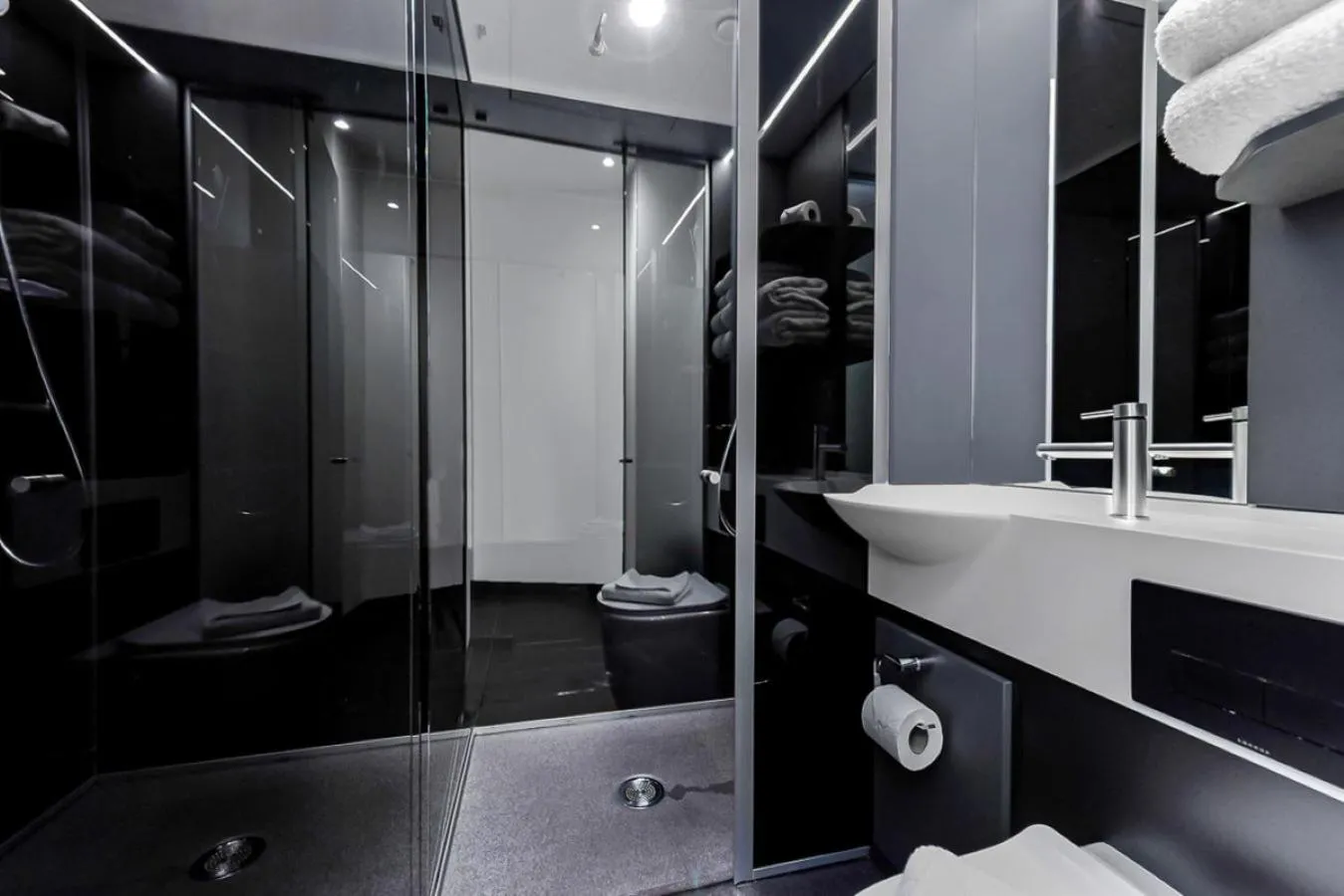 Bathroom in The Z Hotel Trafalgar