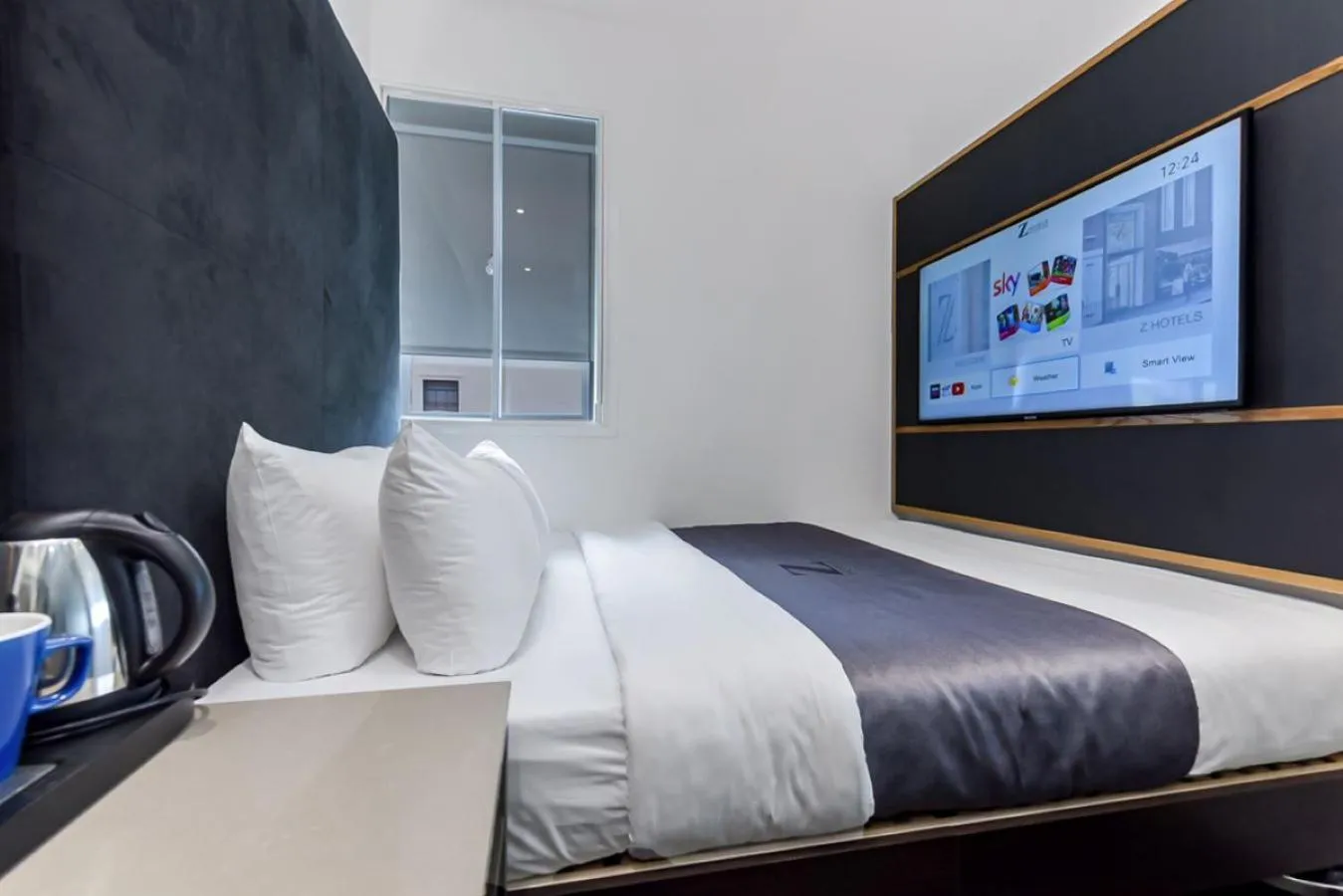 Bed in The Z Hotel Trafalgar