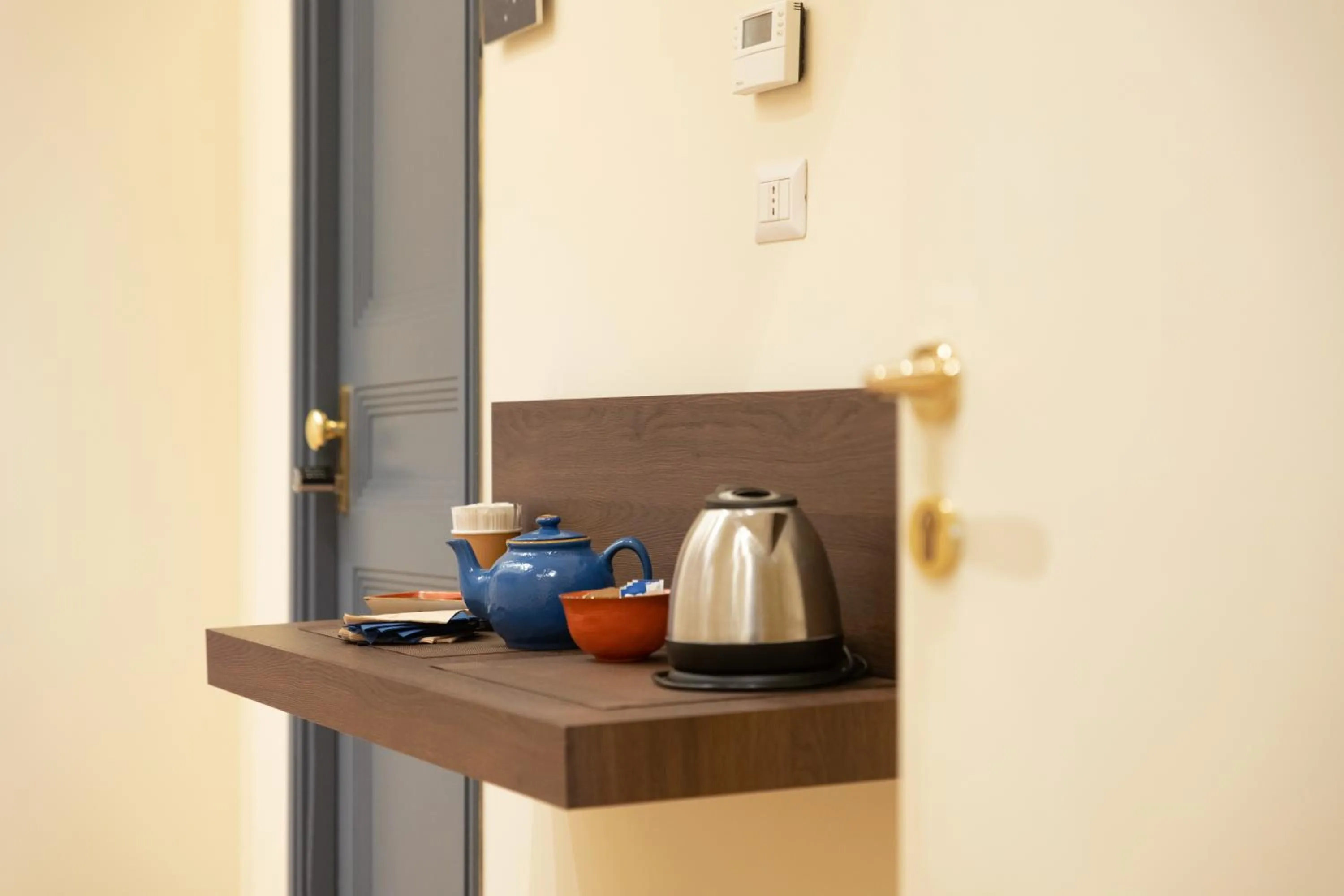 Coffee/tea facilities in BEIGE ET BLE' GuestHouse