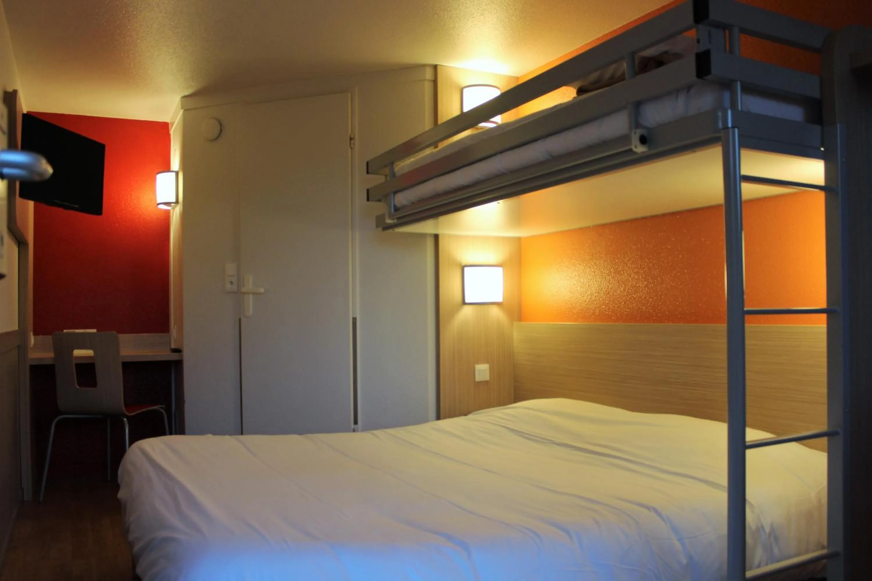 Bed in Premiere Classe St Brieuc Tregueux