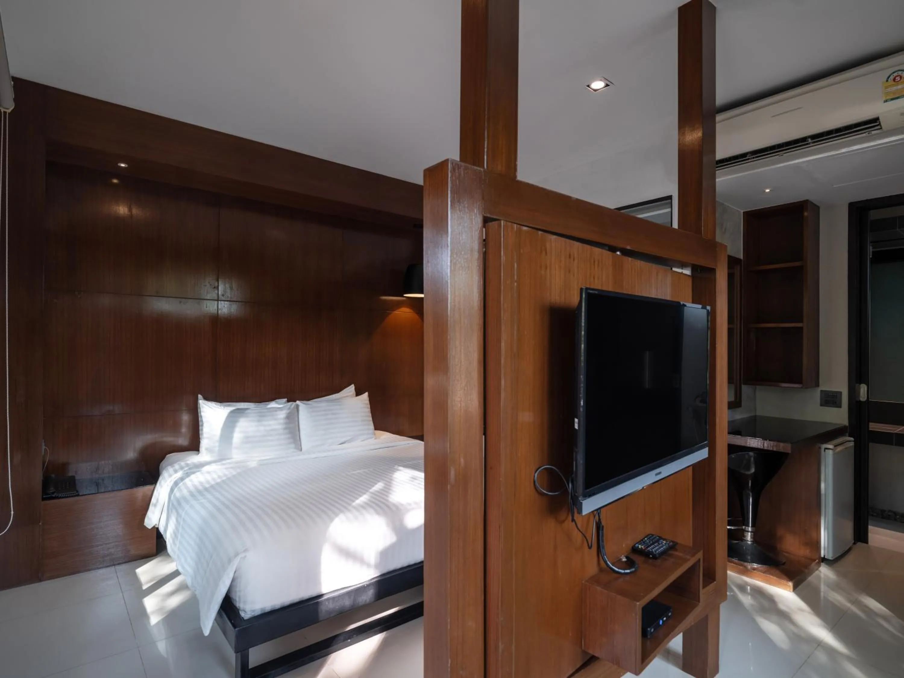 TV and multimedia, Bed in Sunshine Paradise Resort