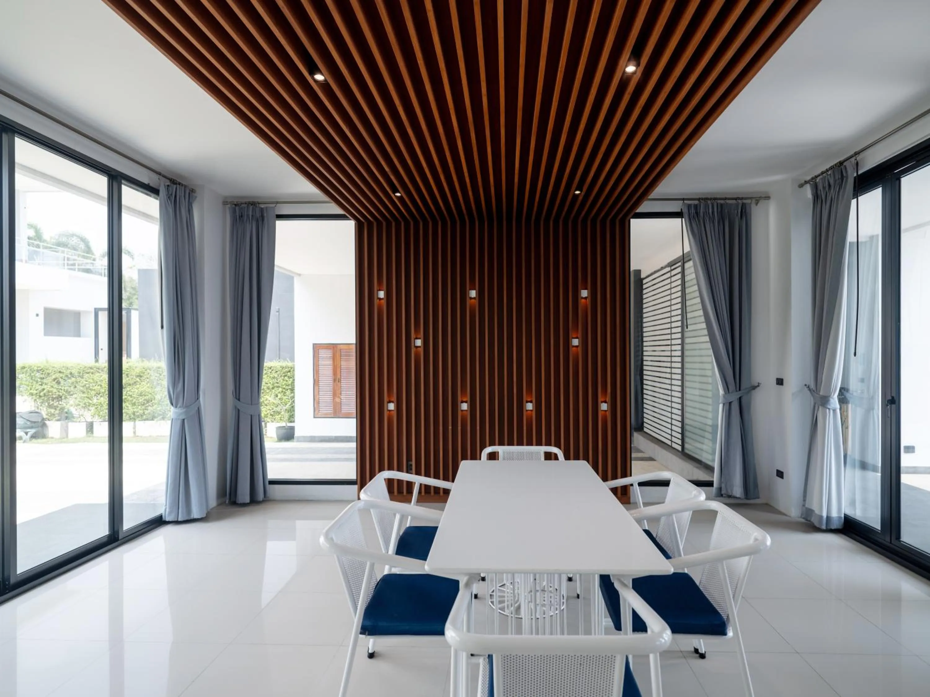 Dining area in Sunshine Paradise Resort