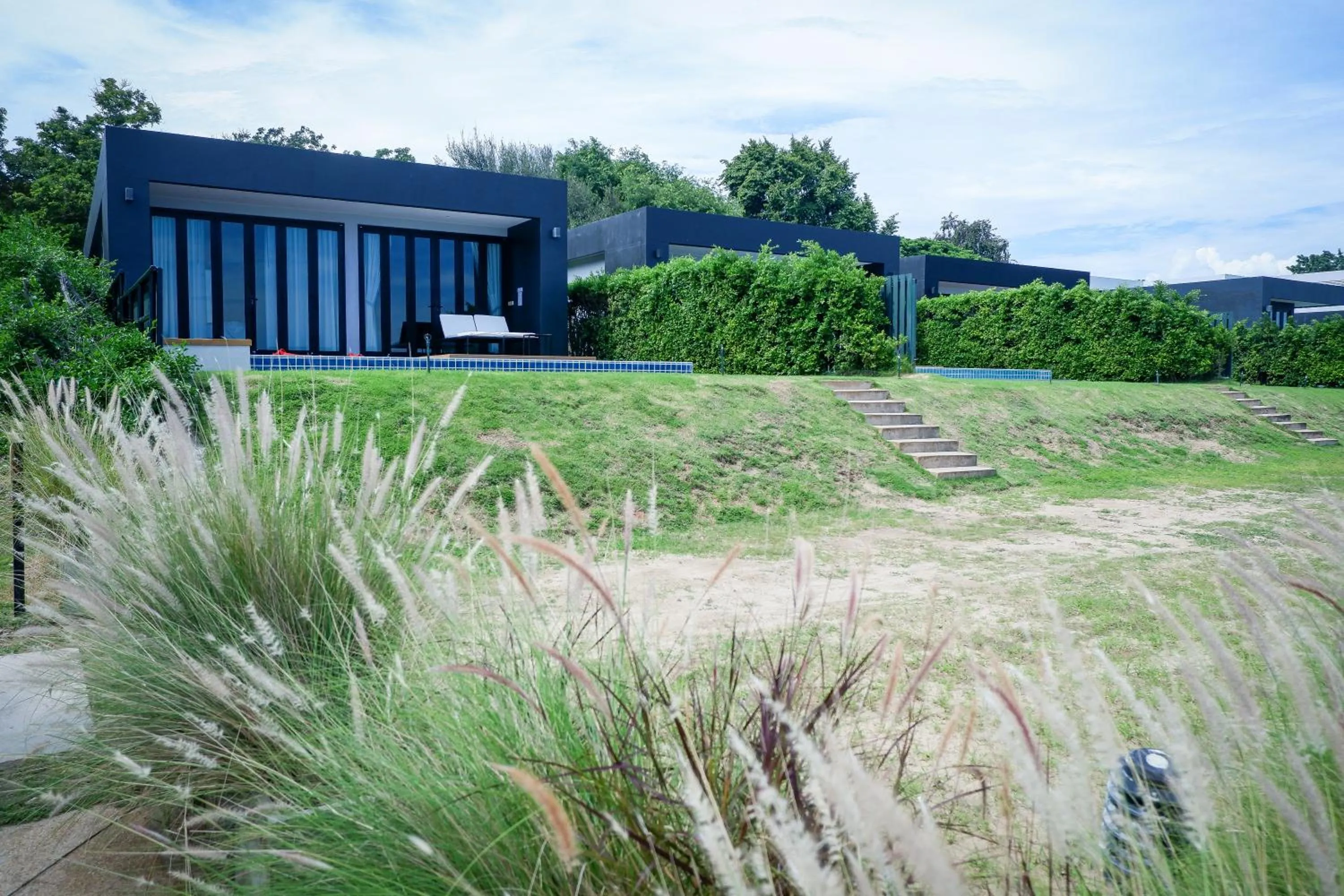 Sunshine Paradise Resort